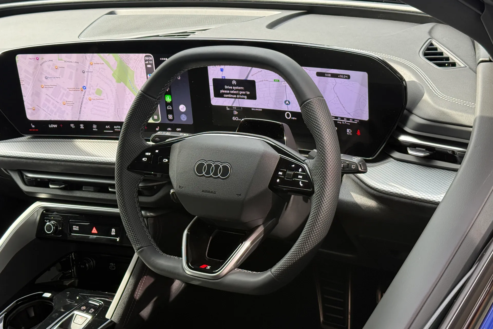Audi Q5 thumbnail image number 31