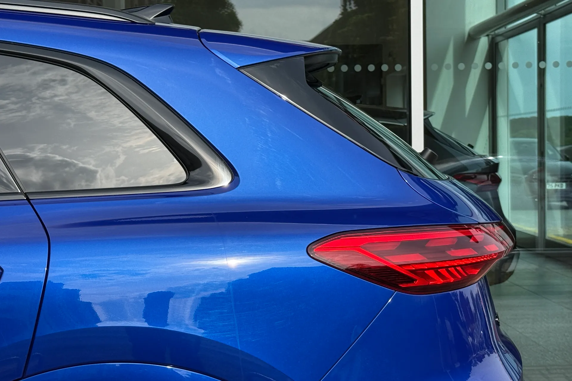 Audi Q5 thumbnail image number 47