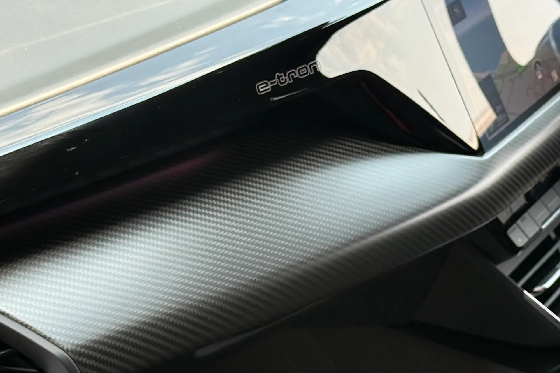 Audi RS e-tron GT thumbnail image number 48