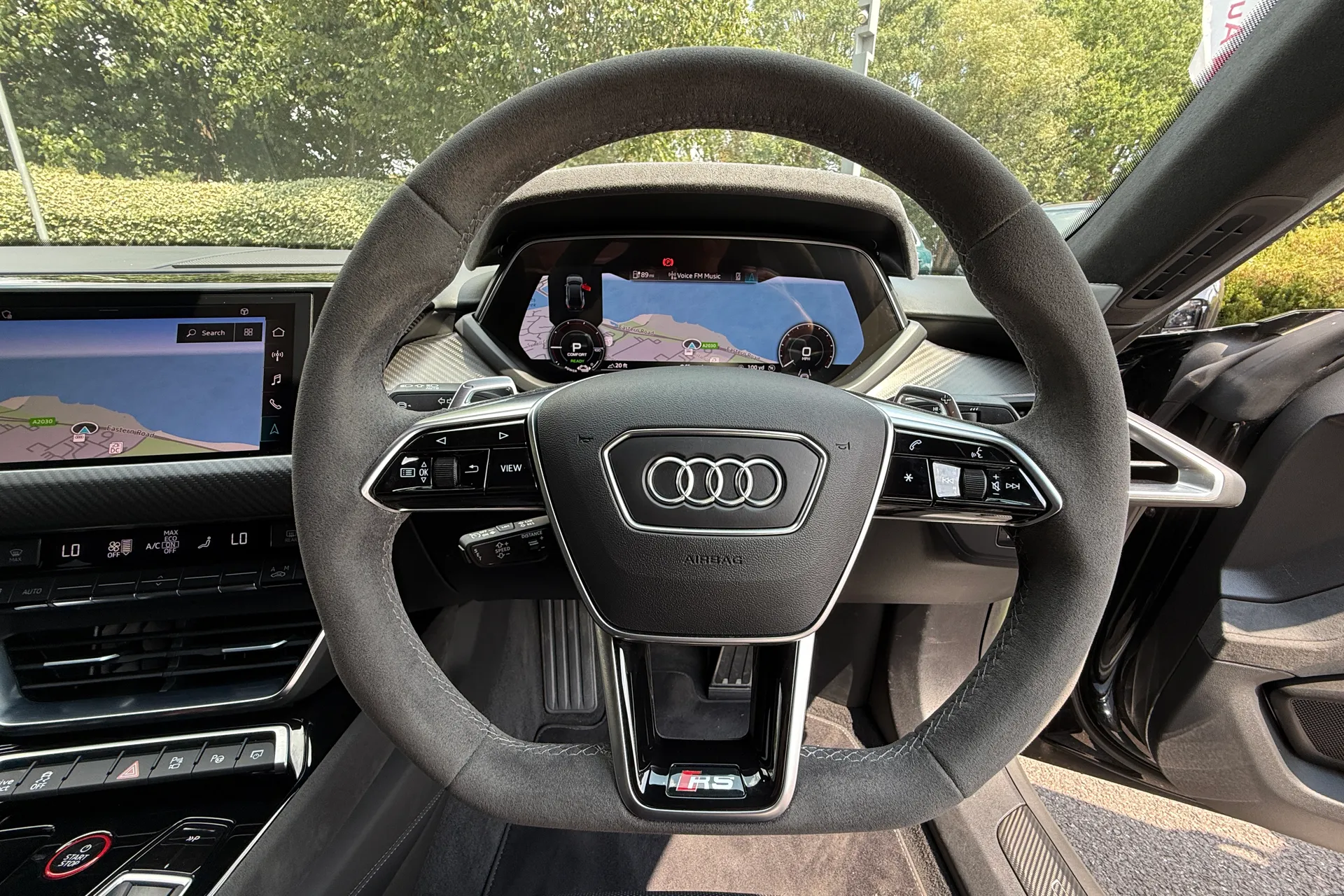 Audi RS e-tron GT thumbnail image number 20