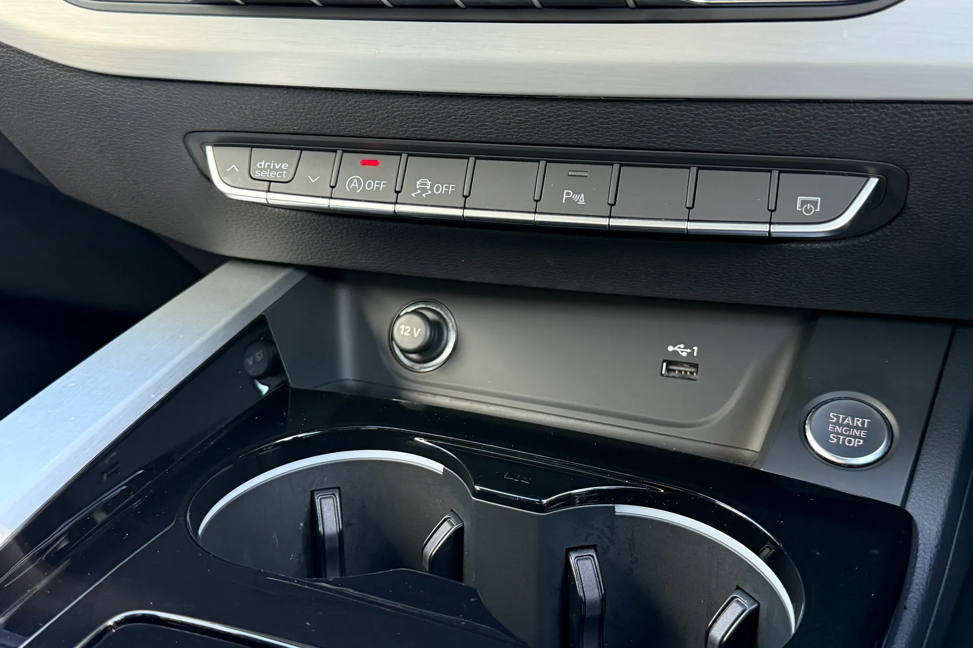Audi A5 thumbnail image number 30