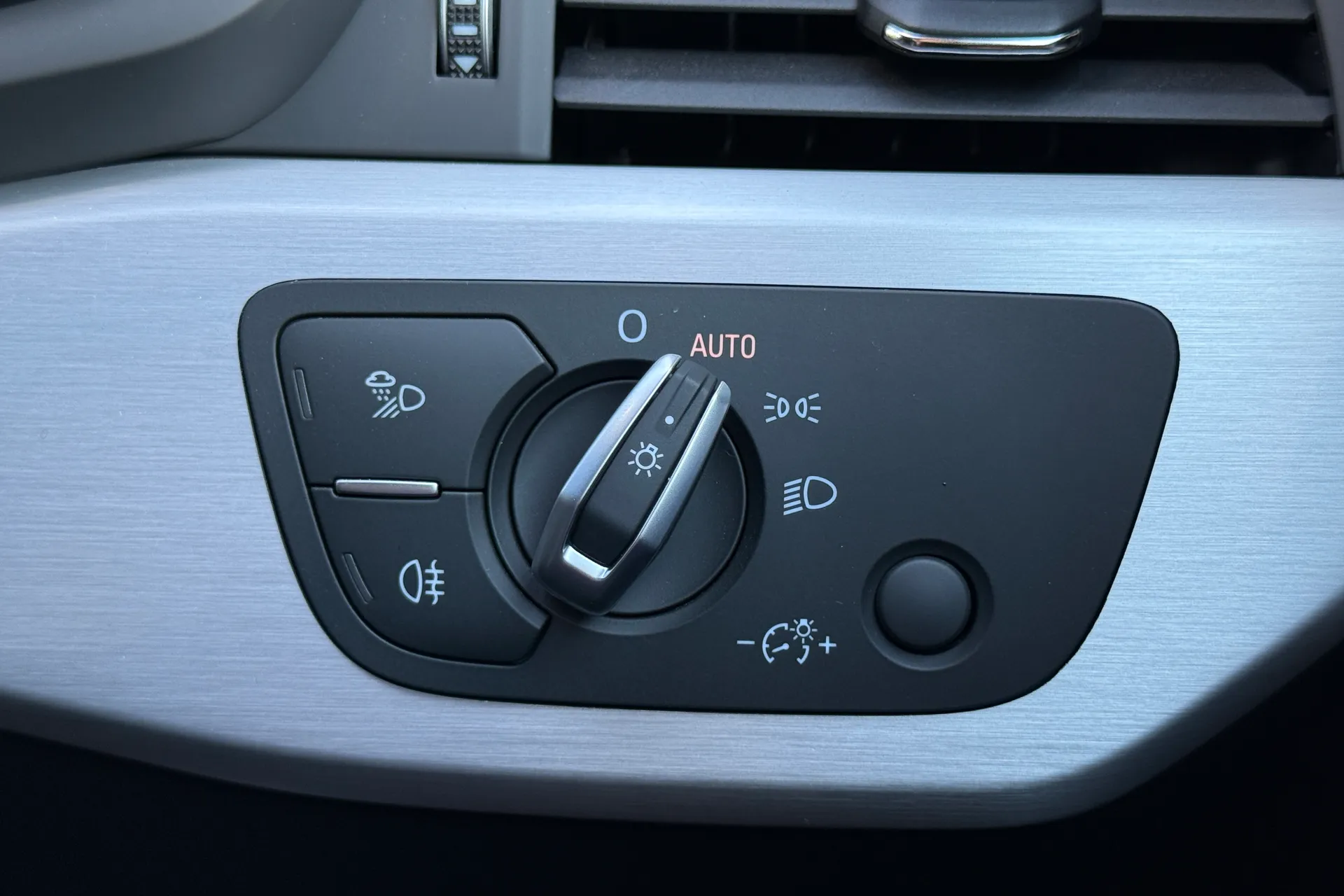 Audi A5 thumbnail image number 39