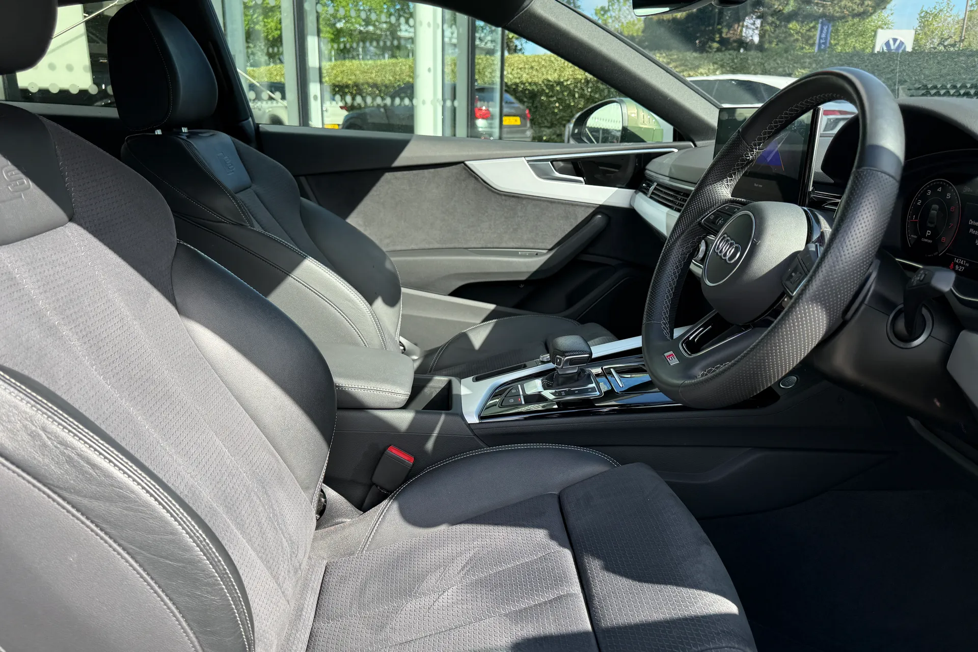 Audi A5 thumbnail image number 25