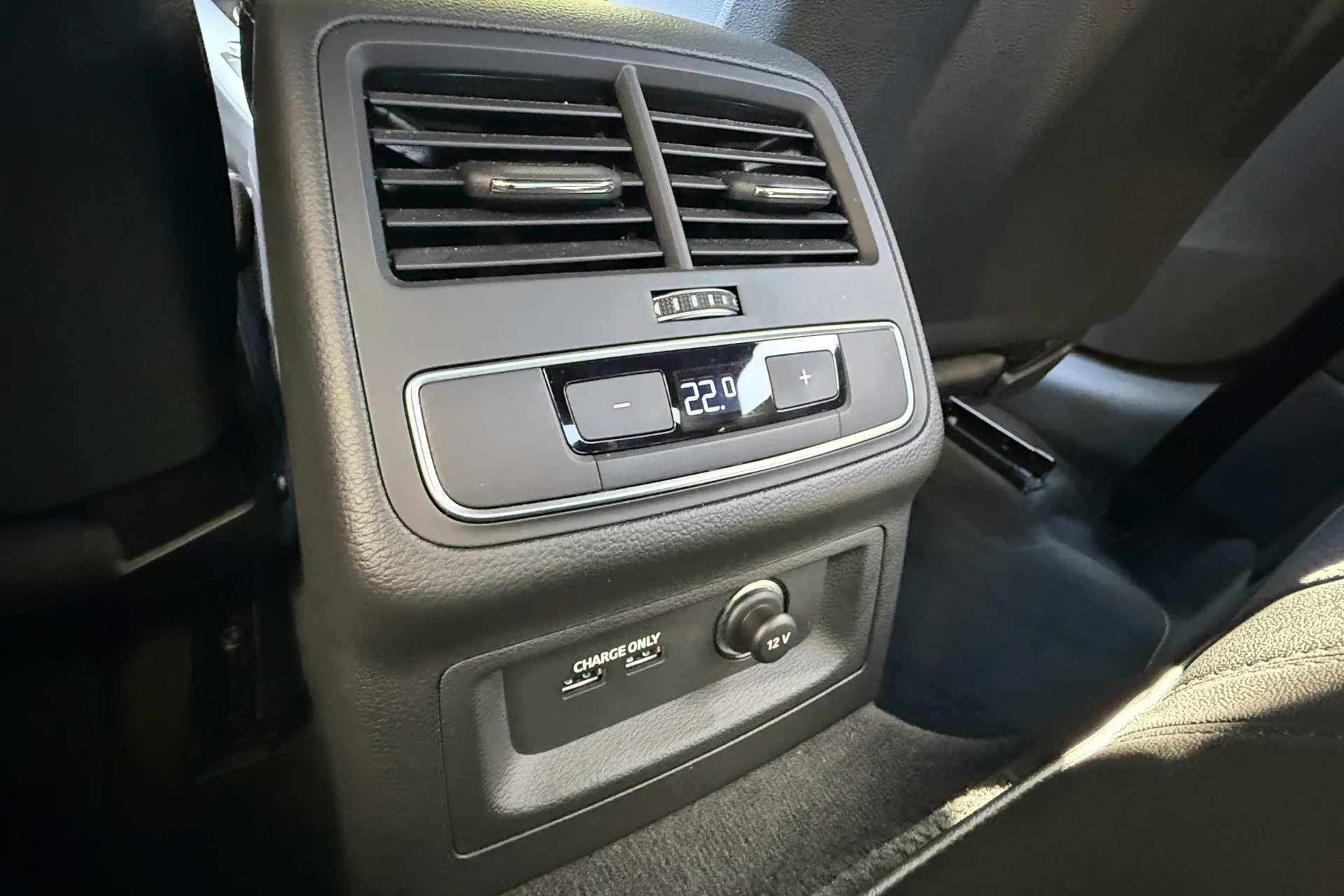 Audi A5 thumbnail image number 36