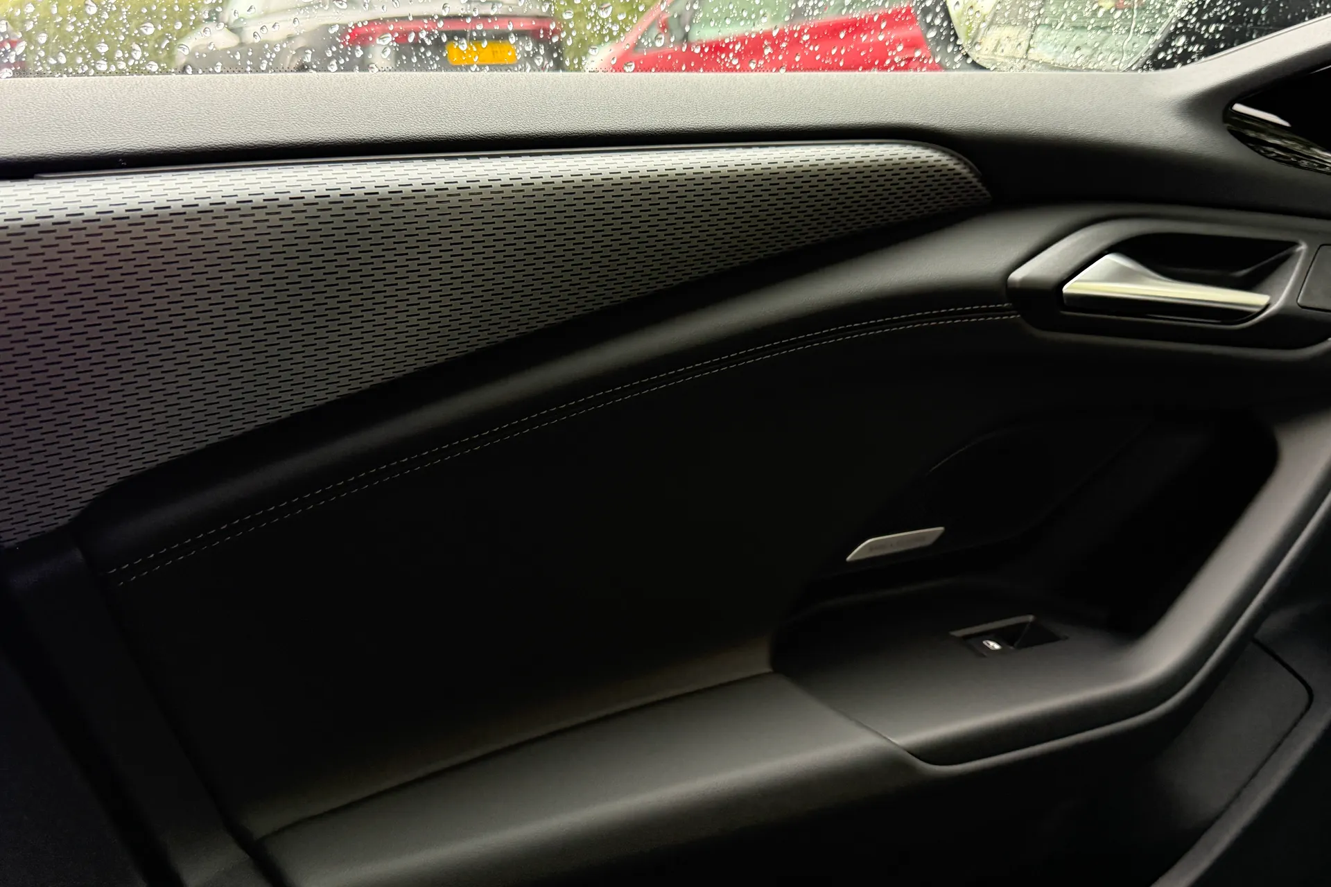 Audi A6 thumbnail image number 47
