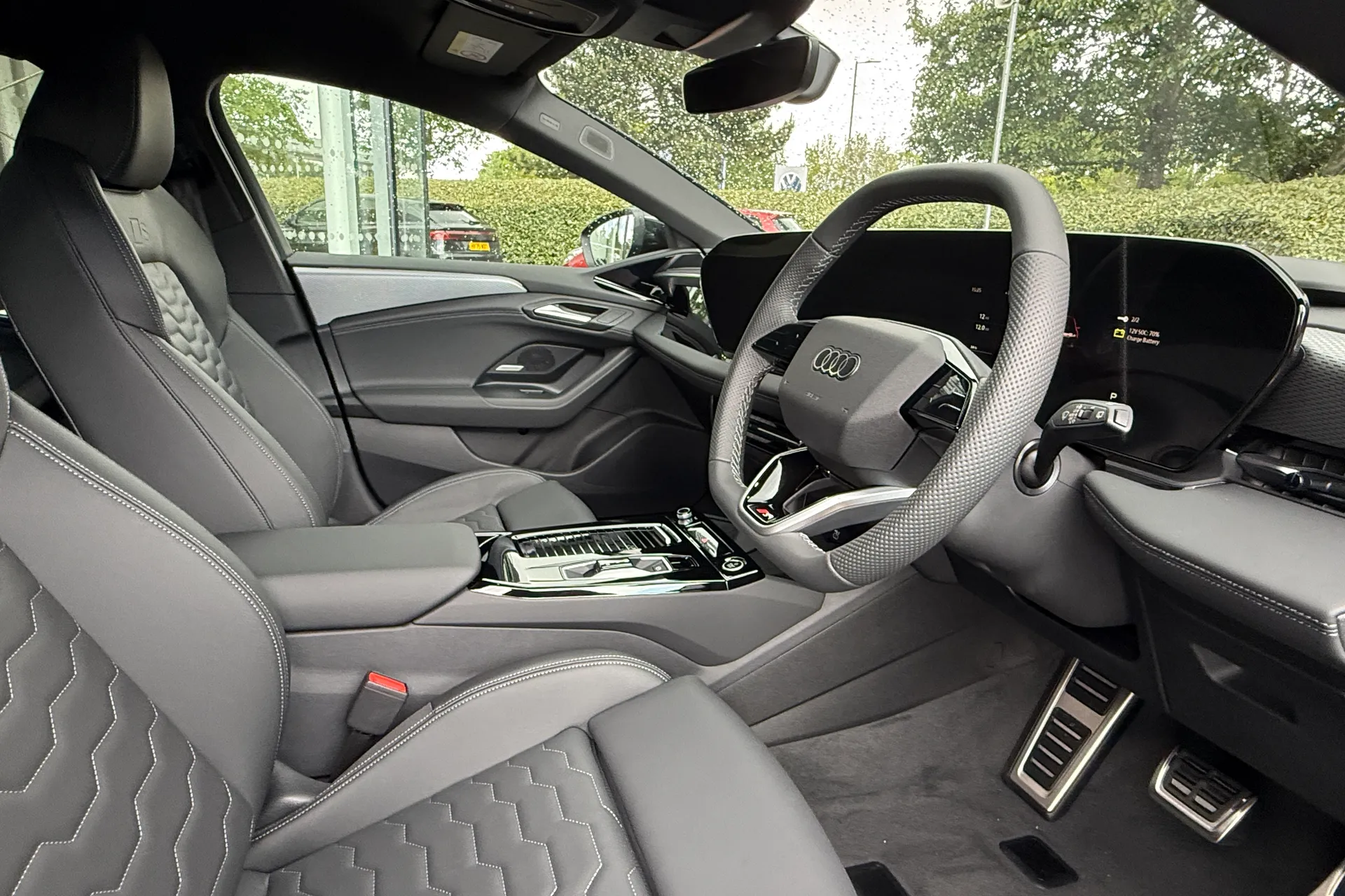 Audi A6 thumbnail image number 6