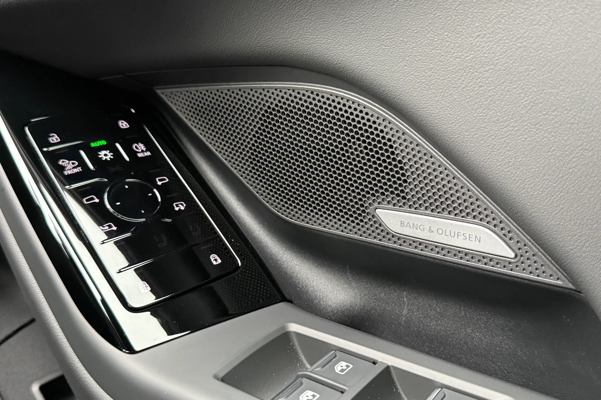 Audi A6 thumbnail image number 20