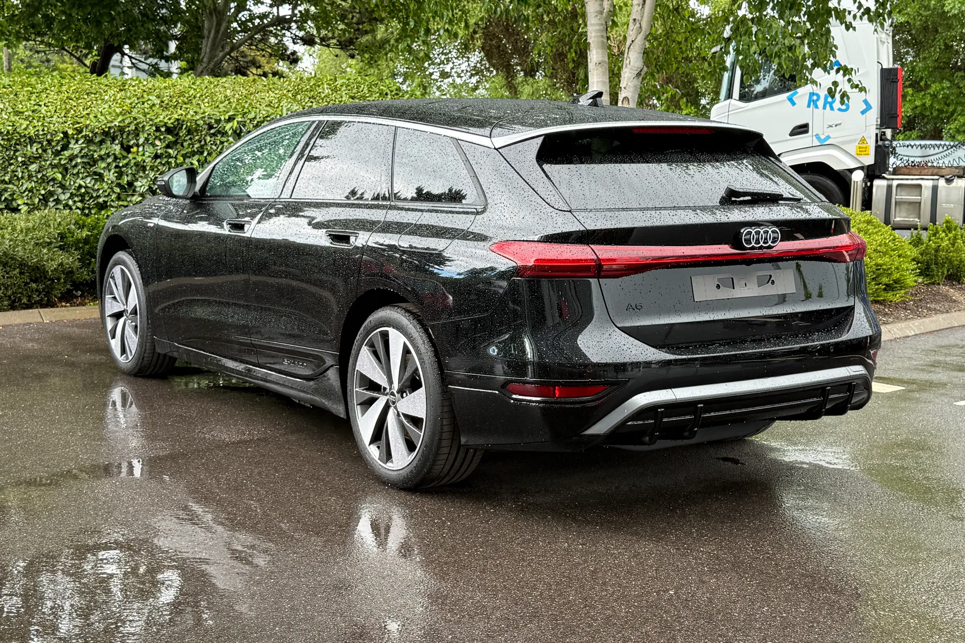 Audi A6 thumbnail image number 28