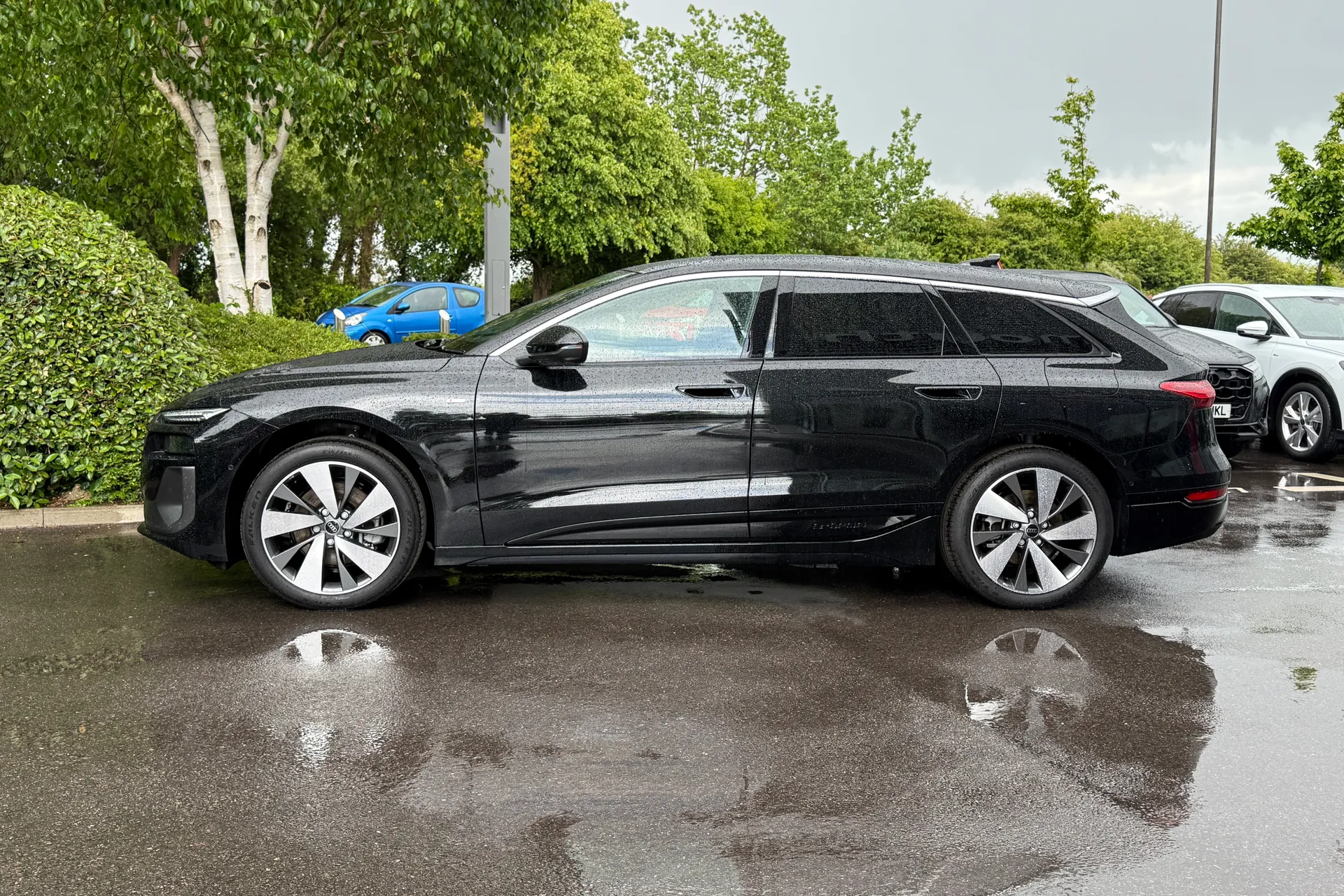 Audi A6 thumbnail image number 32