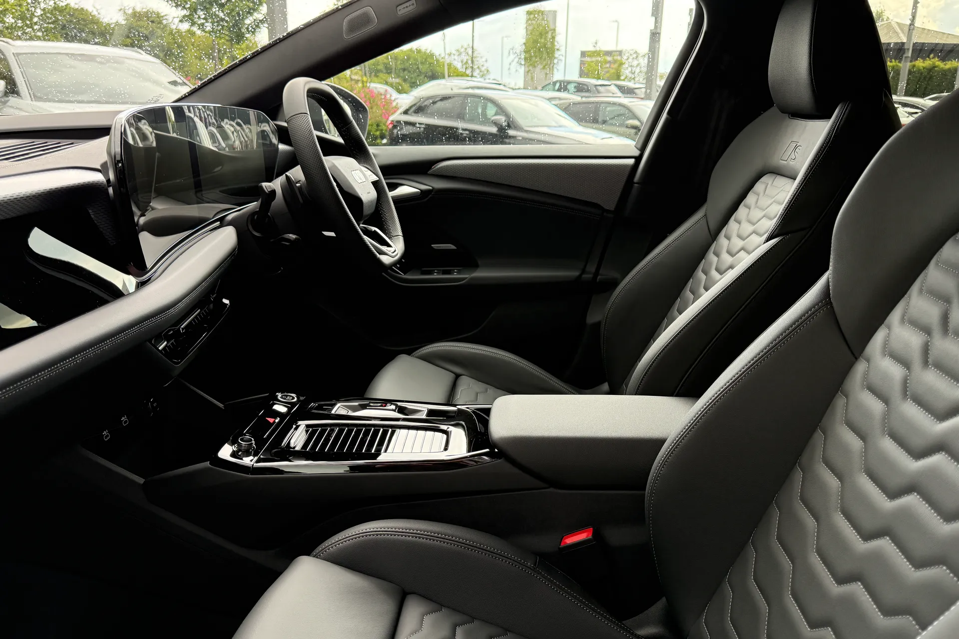 Audi A6 thumbnail image number 21
