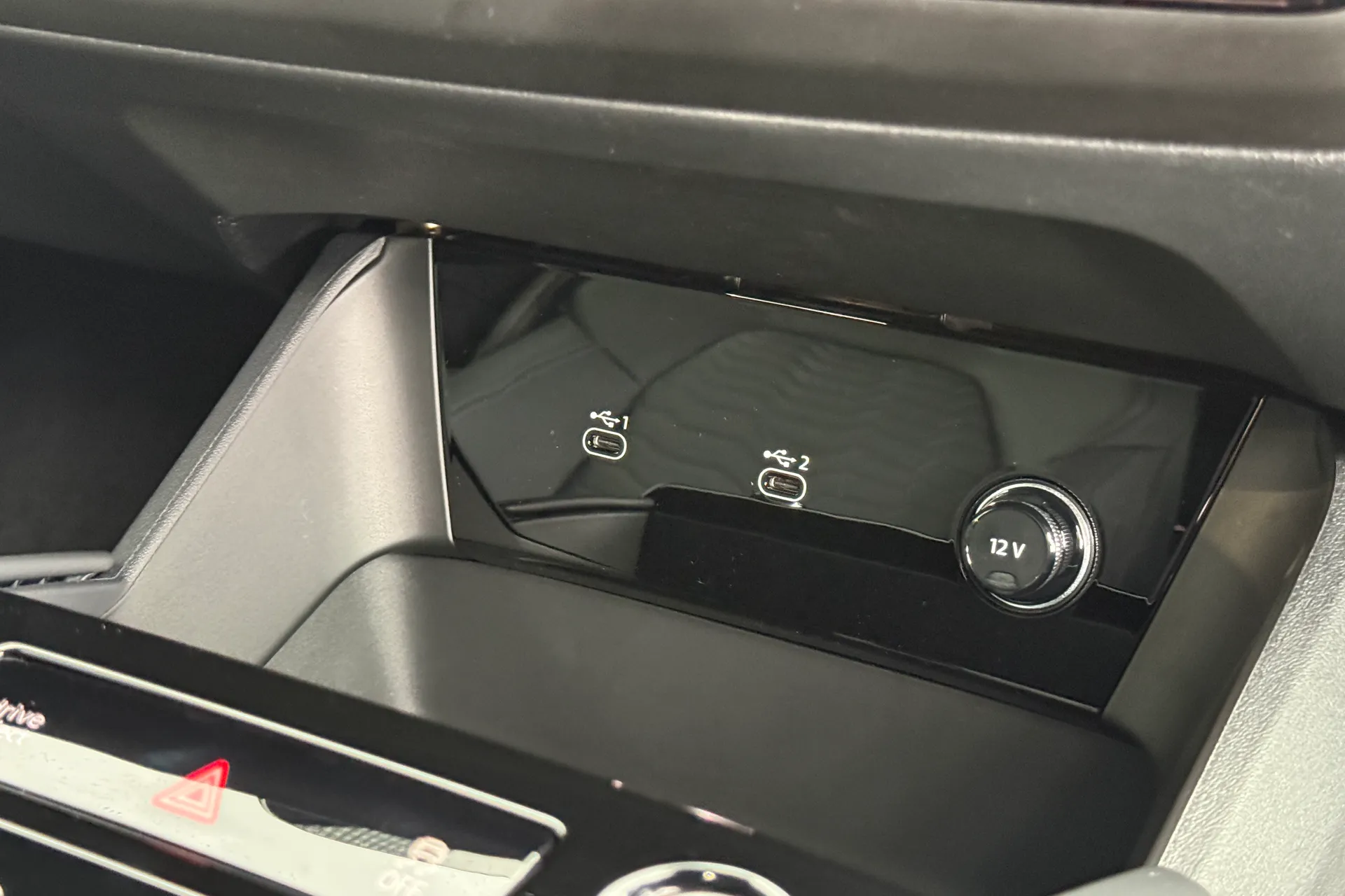 Audi A6 thumbnail image number 39
