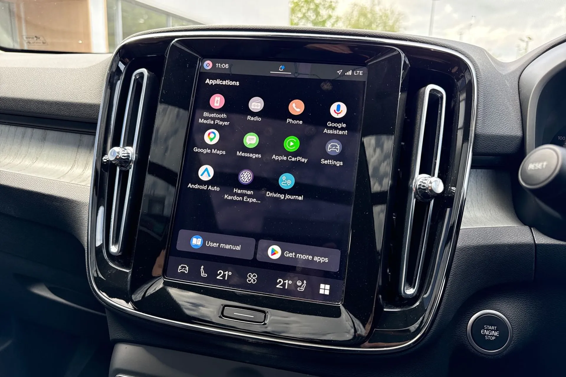 Volvo XC40 thumbnail image number 40