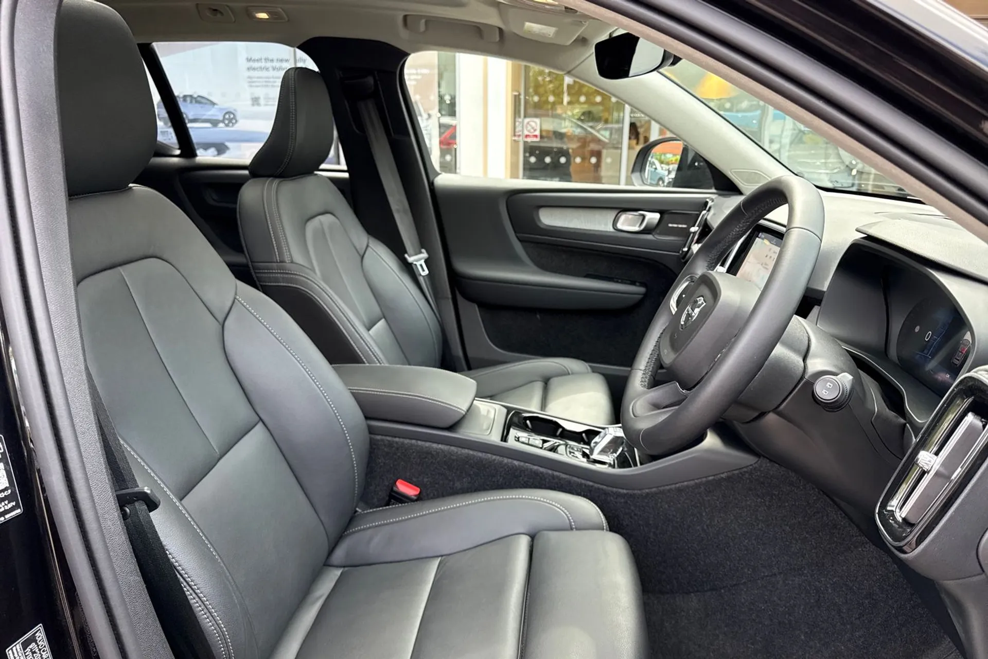 Volvo XC40 thumbnail image number 26