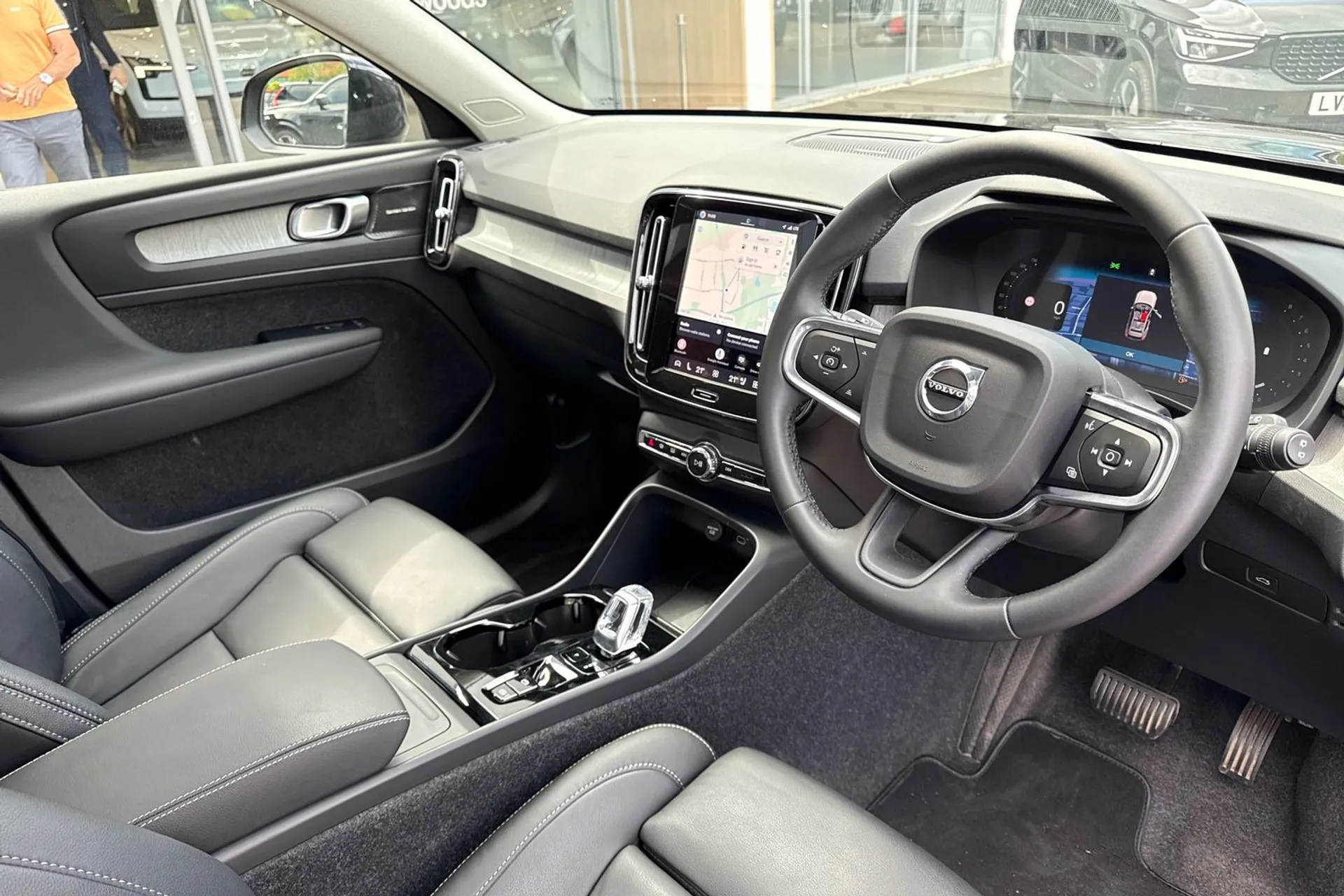 Volvo XC40 thumbnail image number 6