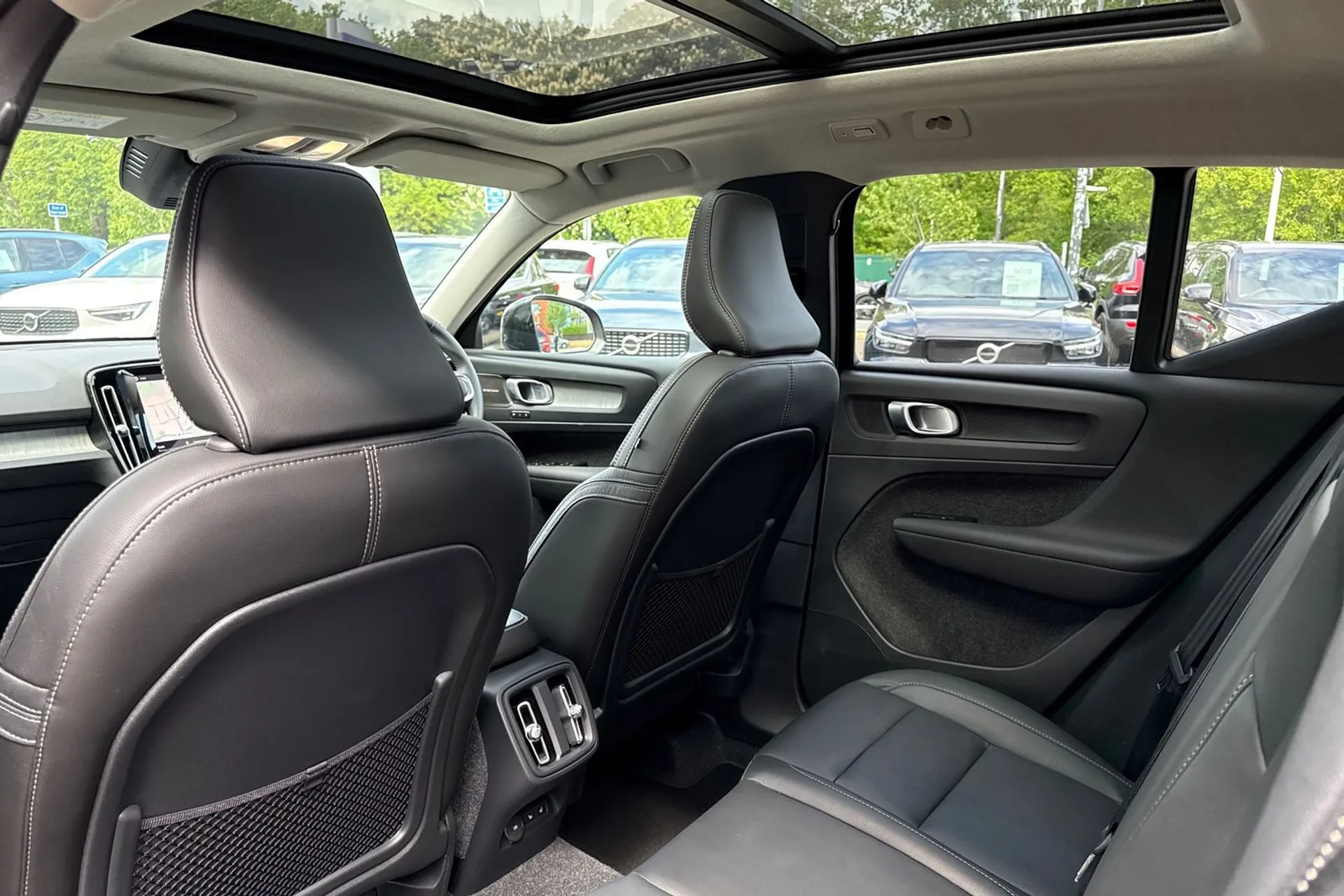 Volvo XC40 thumbnail image number 31