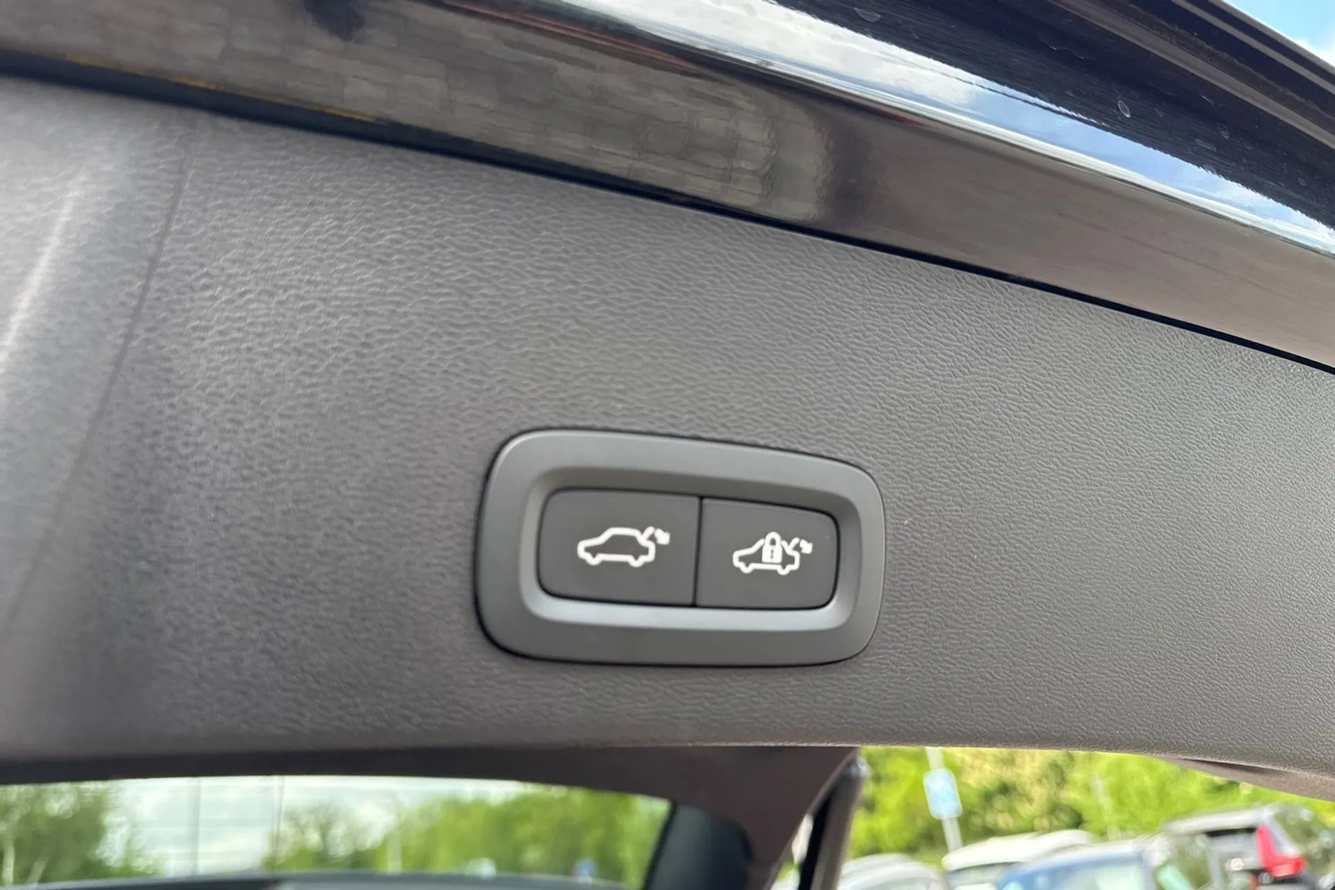 Volvo XC40 thumbnail image number 21