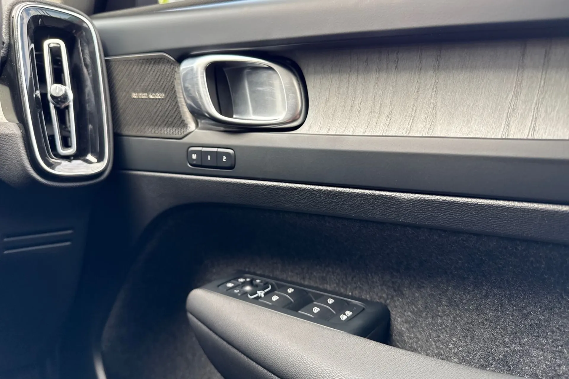 Volvo XC40 thumbnail image number 41