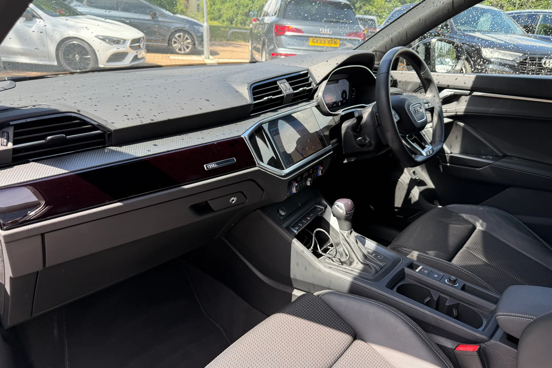 Audi Q3 thumbnail image number 53