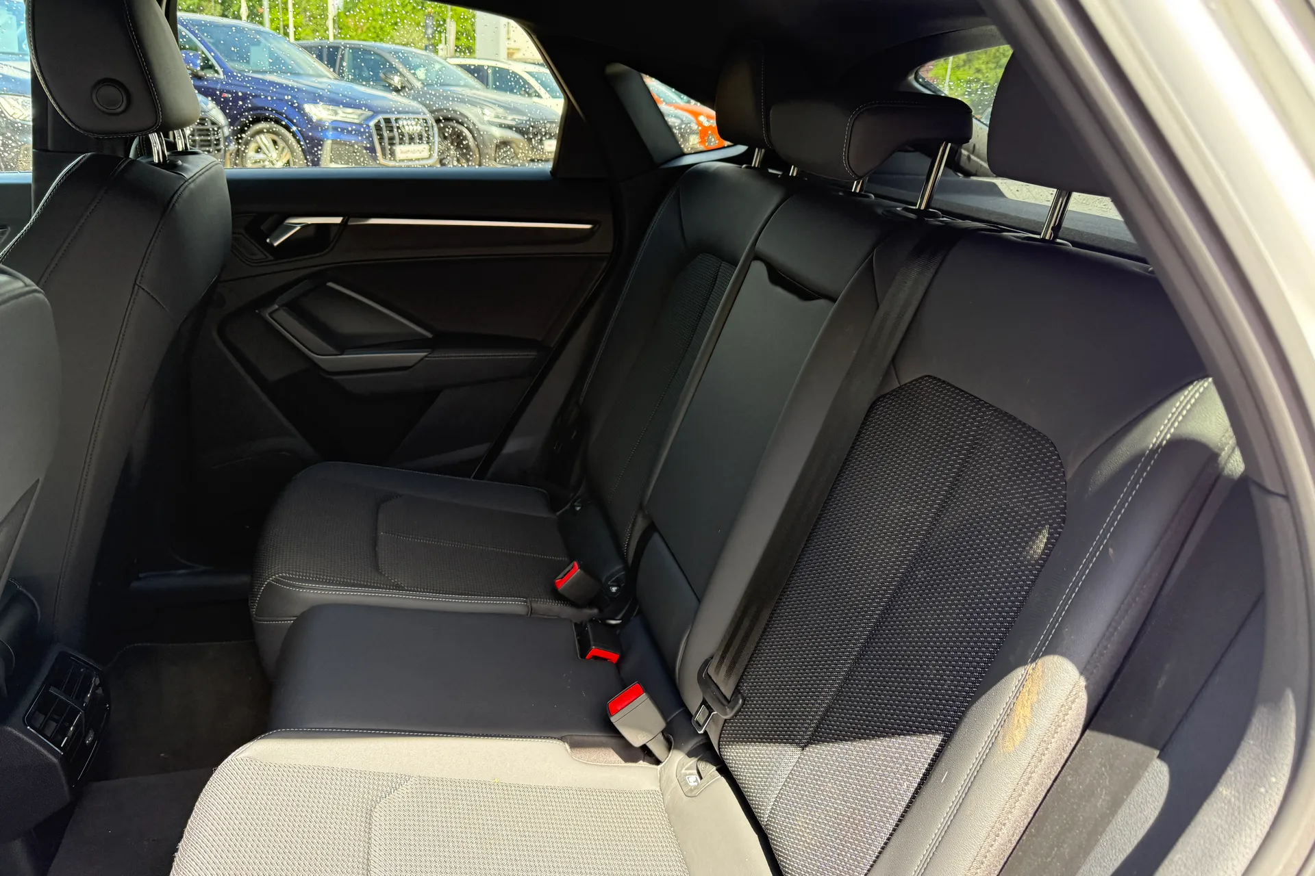 Audi Q3 thumbnail image number 51
