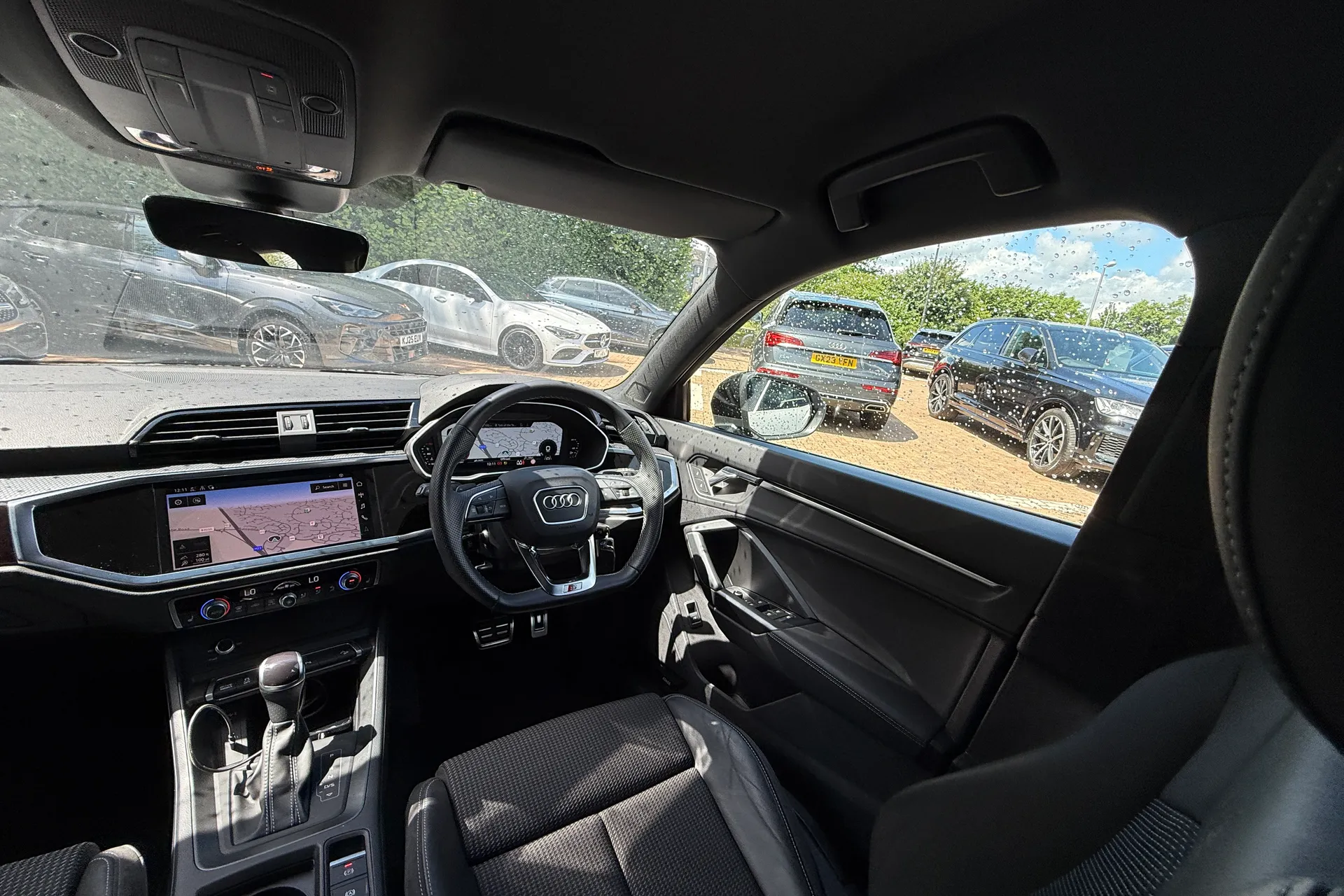 Audi Q3 thumbnail image number 39
