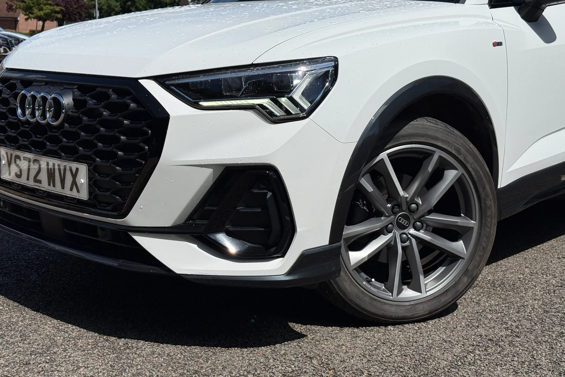 Audi Q3 thumbnail image number 57