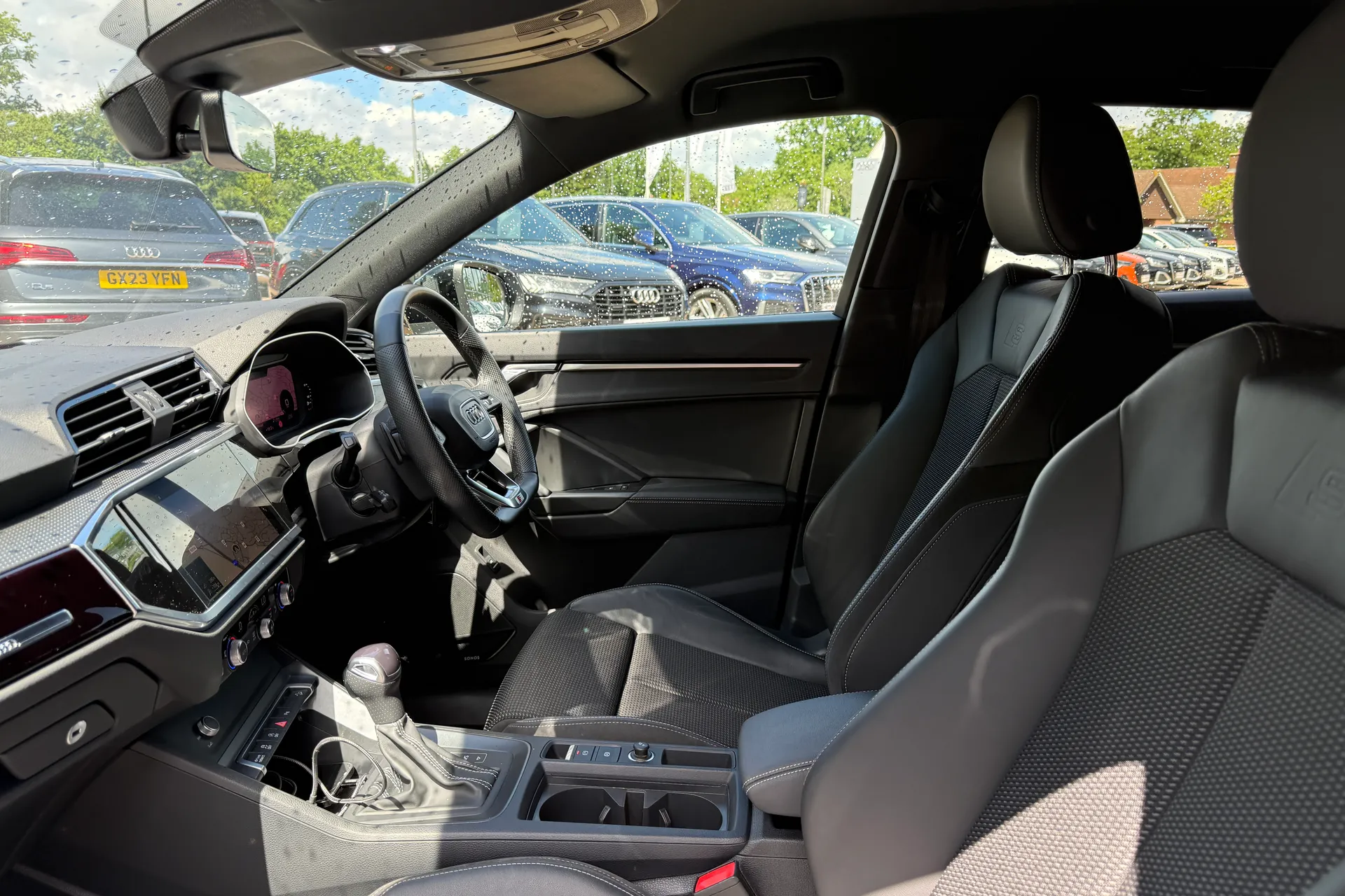 Audi Q3 thumbnail image number 55