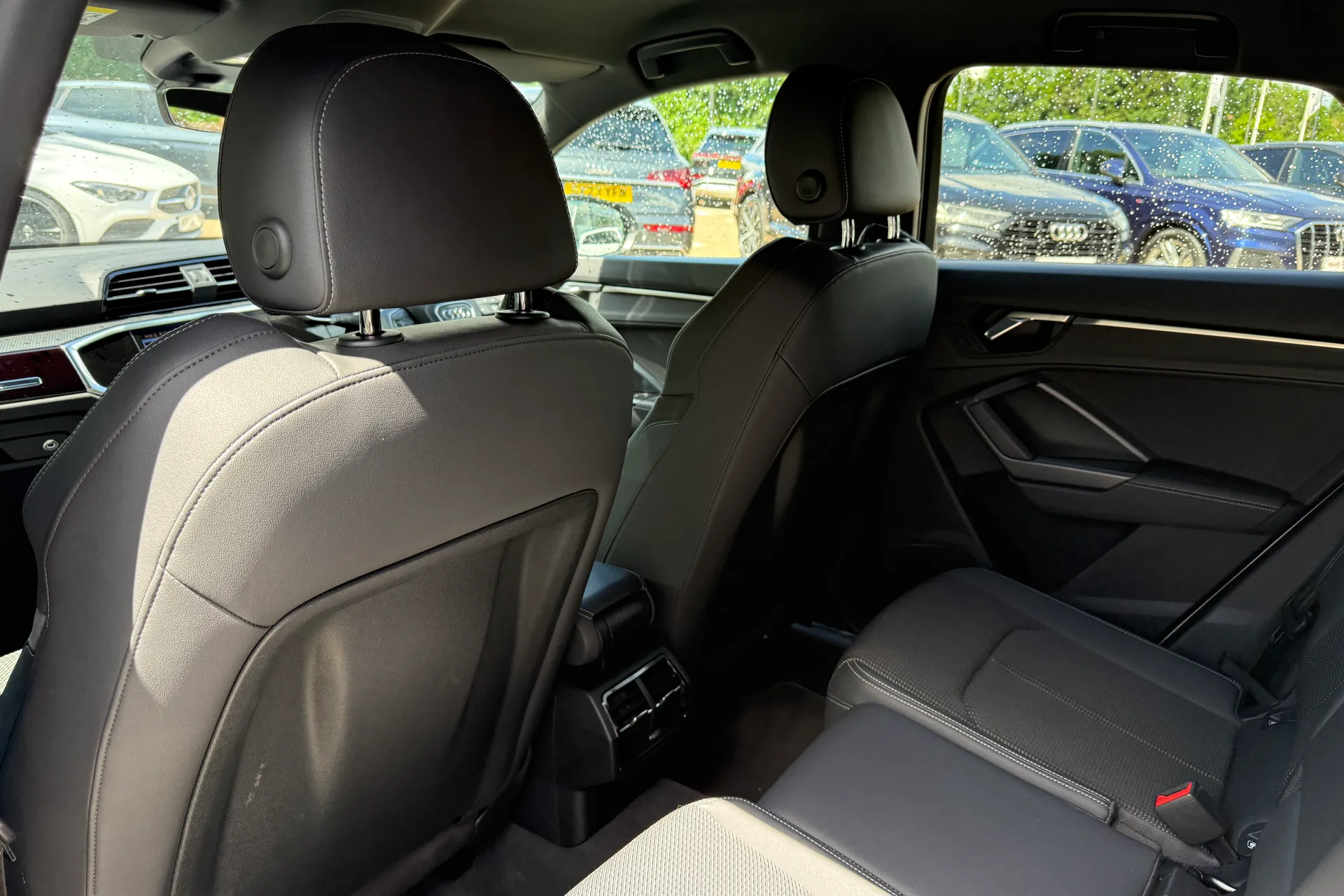 Audi Q3 thumbnail image number 50