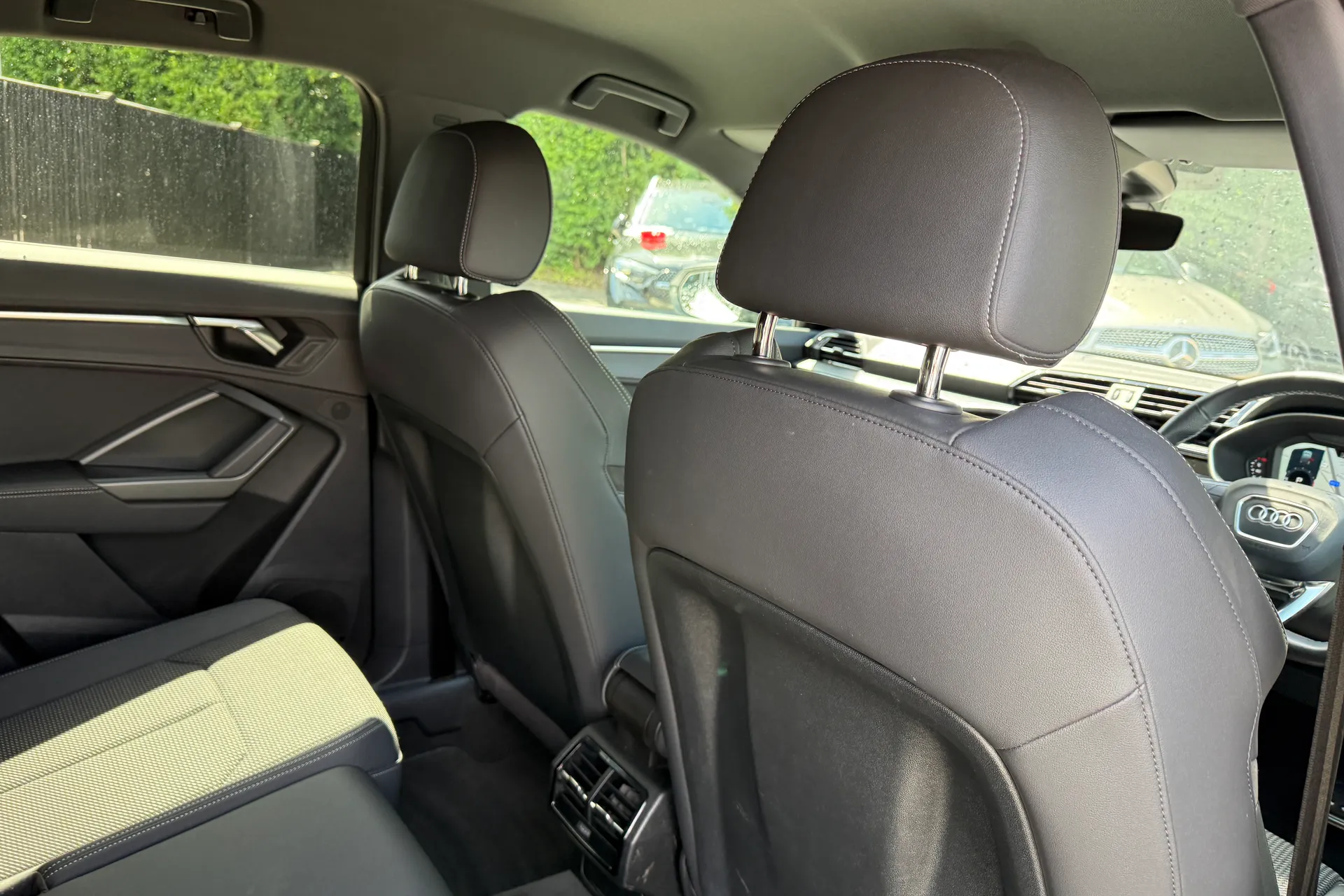 Audi Q3 thumbnail image number 37
