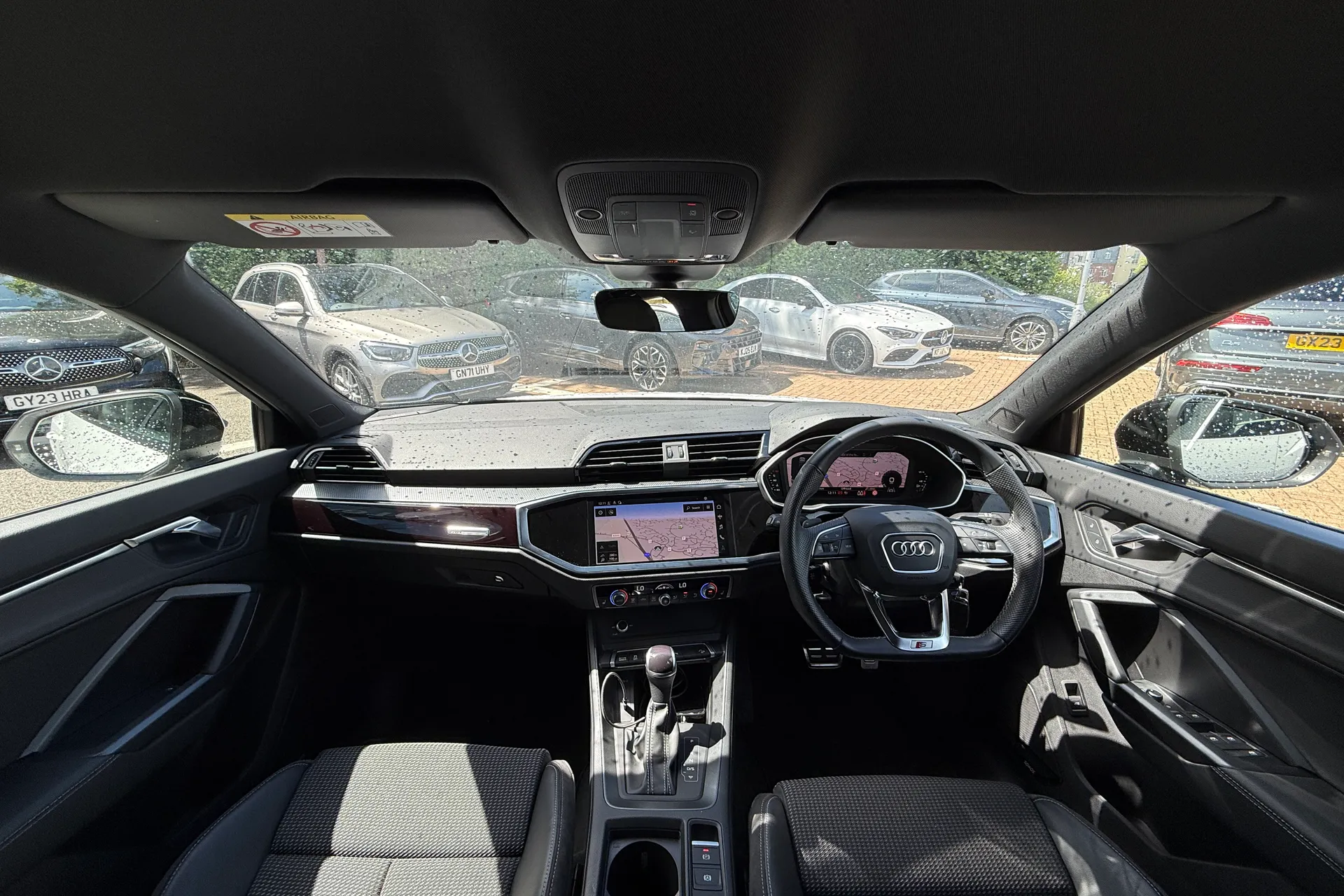 Audi Q3 thumbnail image number 3