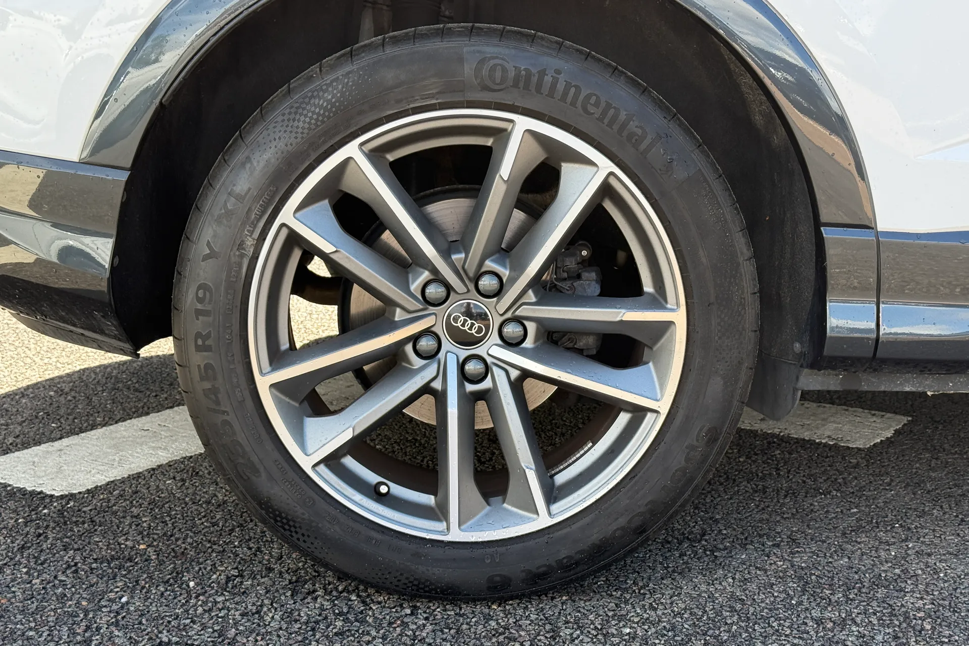 Audi Q3 thumbnail image number 33
