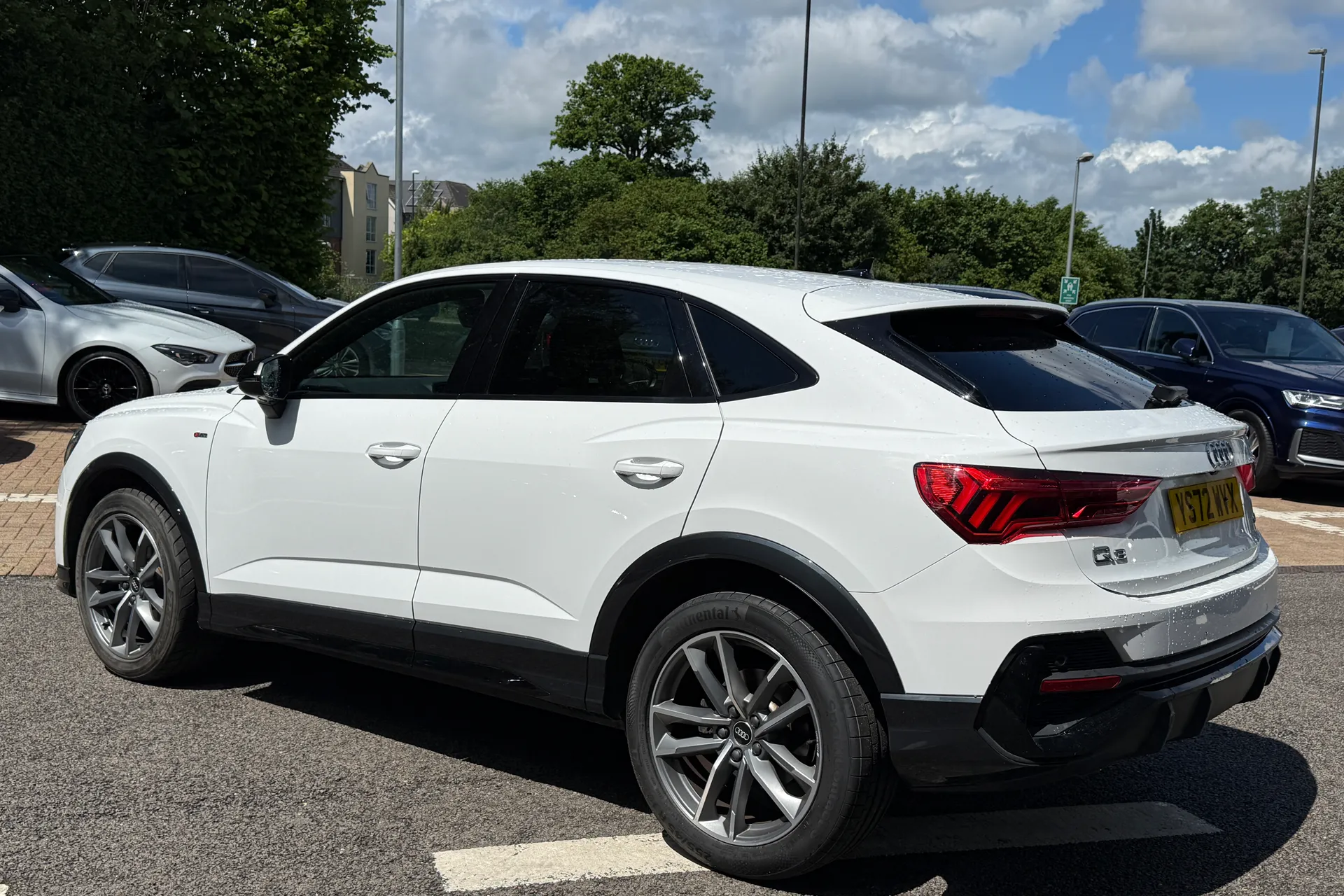 Audi Q3 thumbnail image number 48
