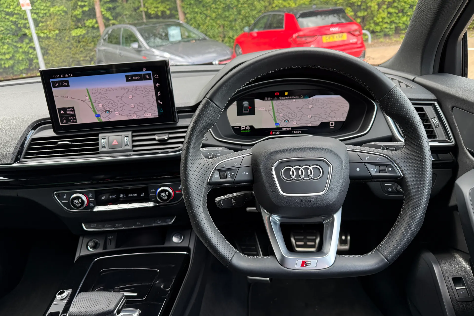 Audi Q5 thumbnail image number 5
