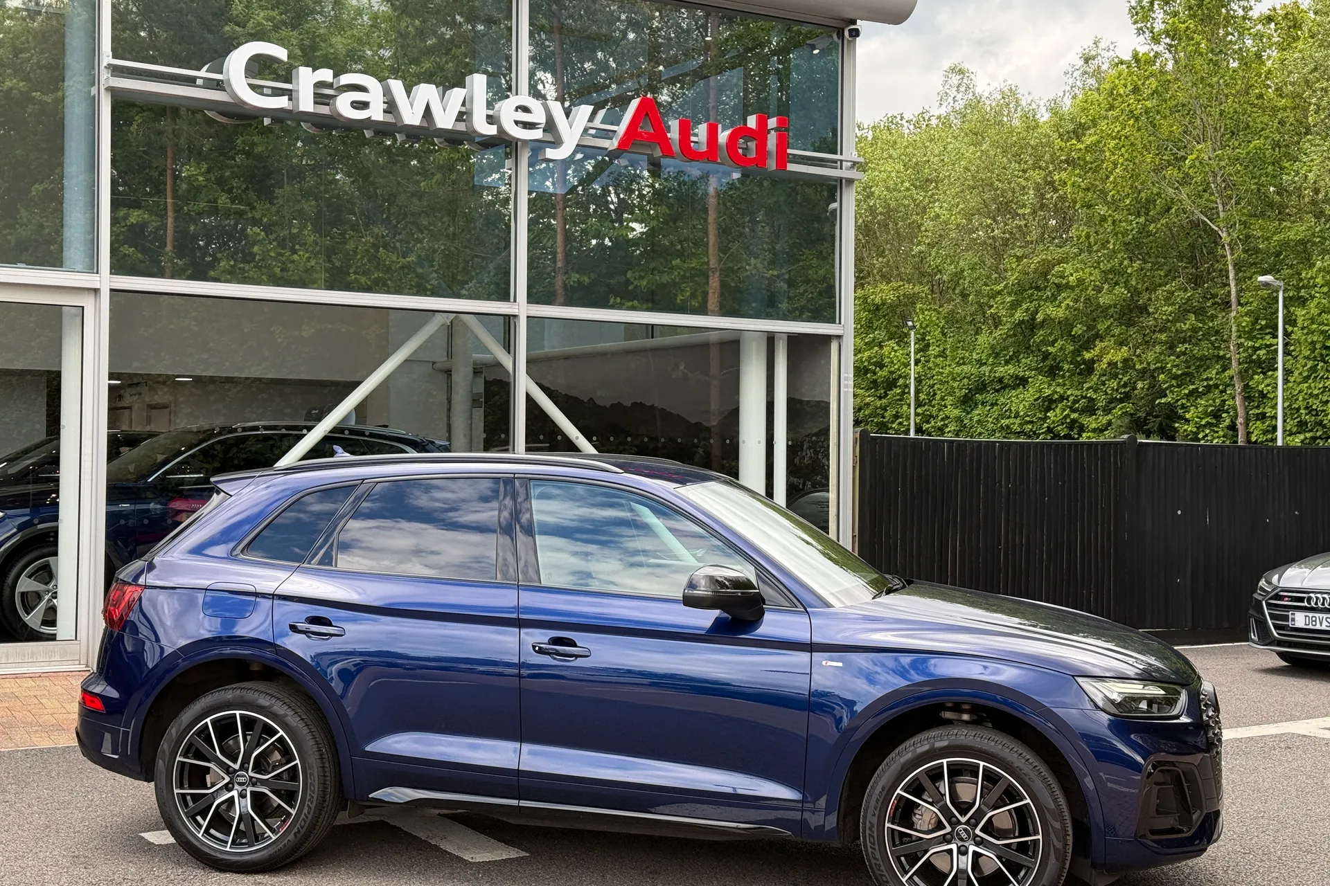 Audi Q5 thumbnail image number 2