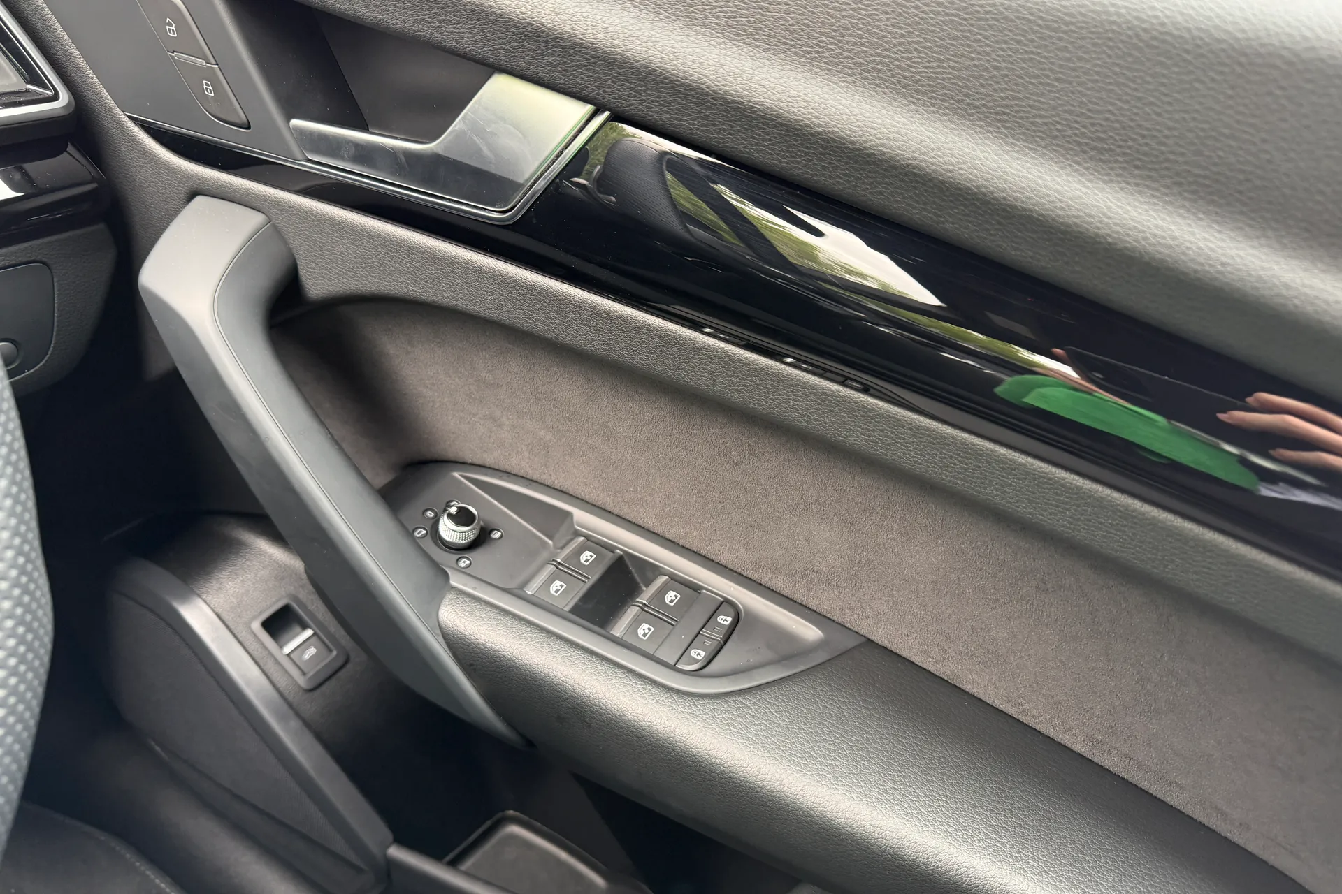 Audi Q5 thumbnail image number 26