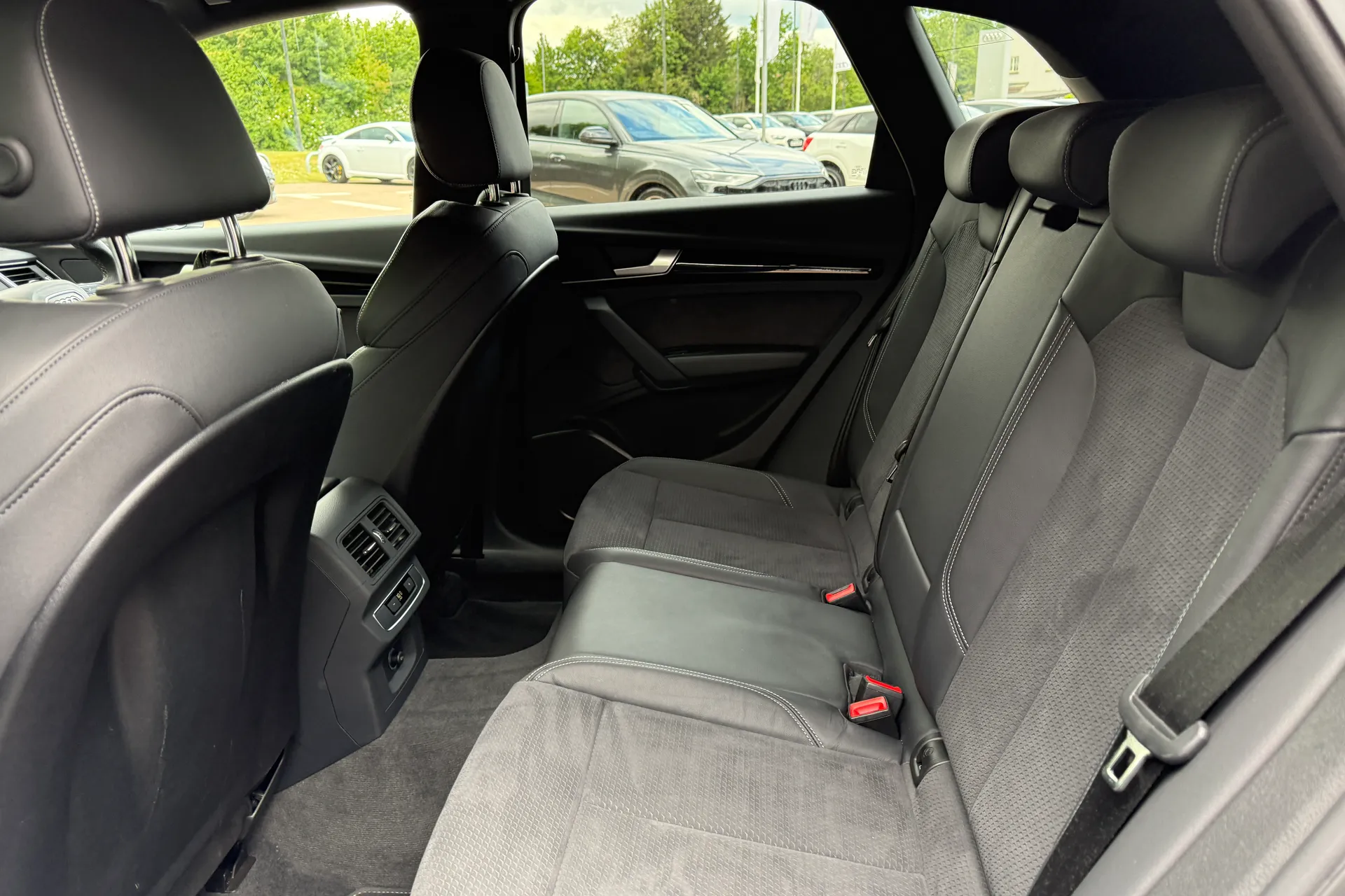 Audi Q5 thumbnail image number 54