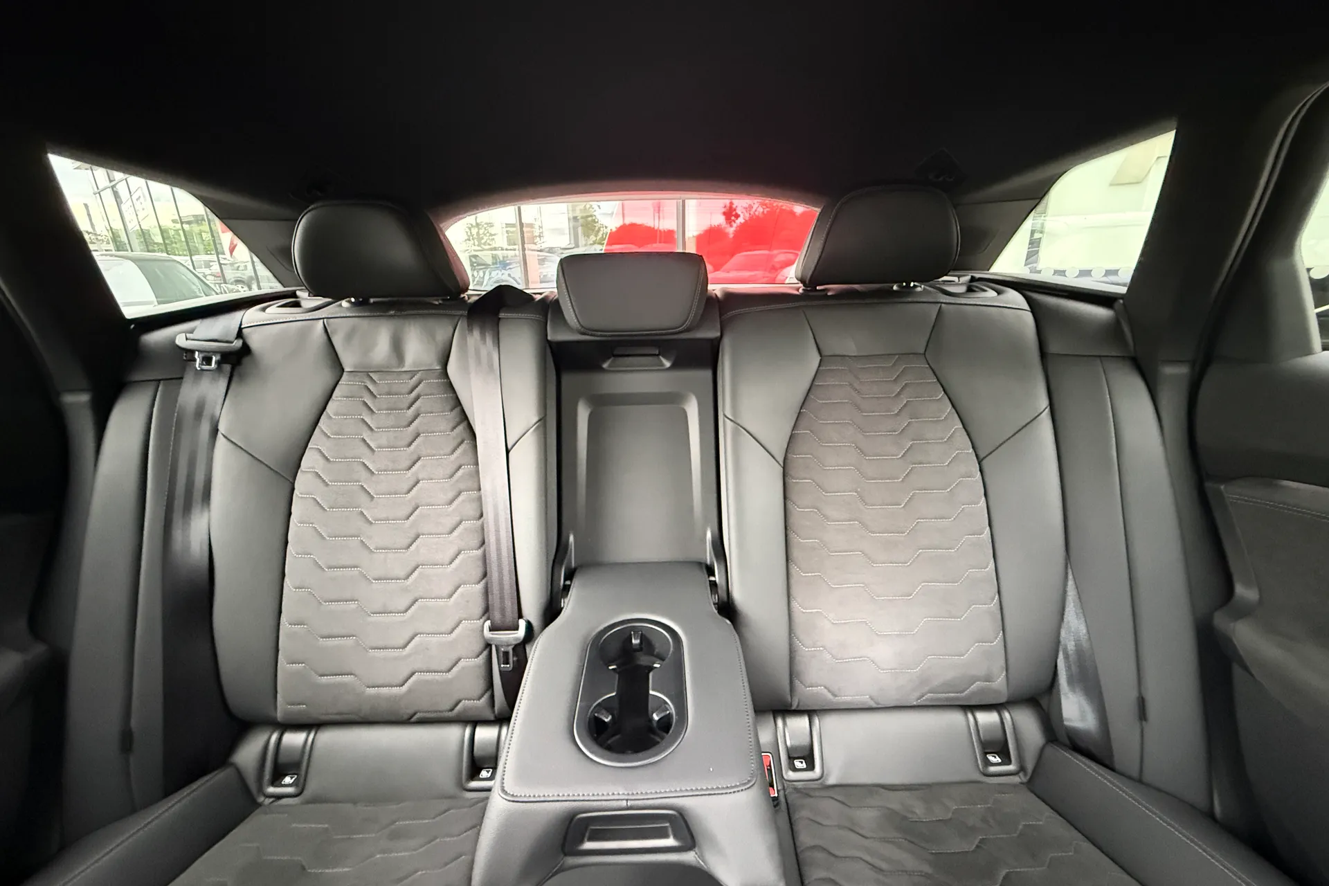 Audi A6 thumbnail image number 49