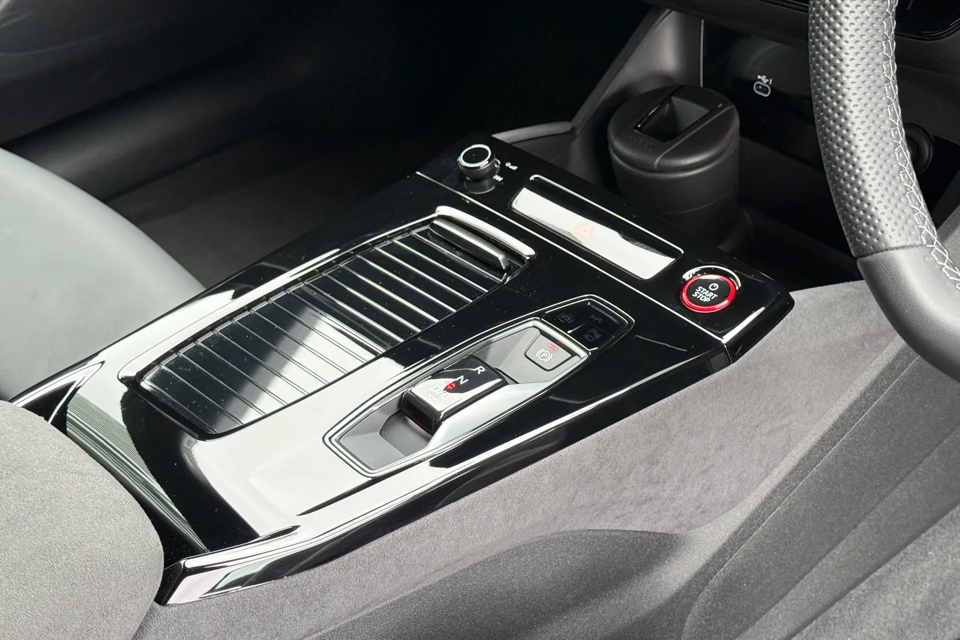 Audi A6 thumbnail image number 17