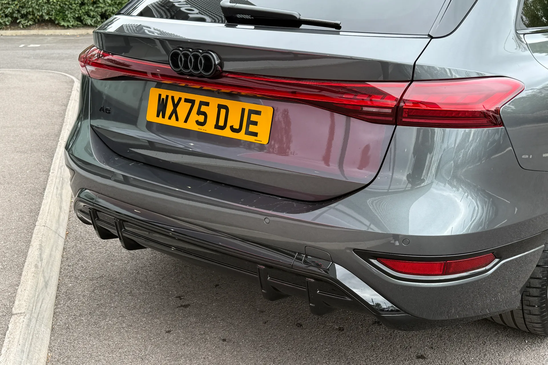 Audi A6 thumbnail image number 25