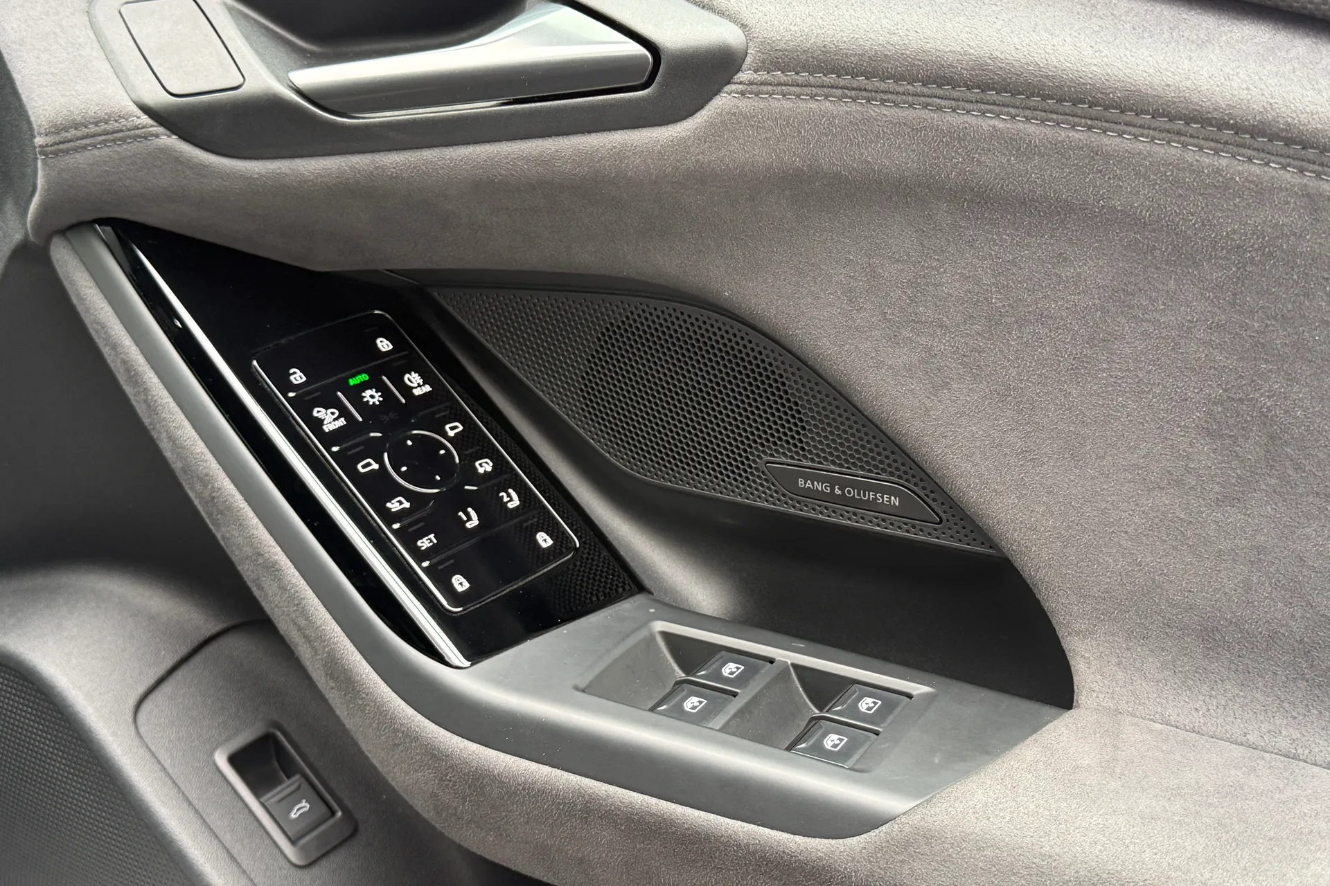 Audi A6 thumbnail image number 31