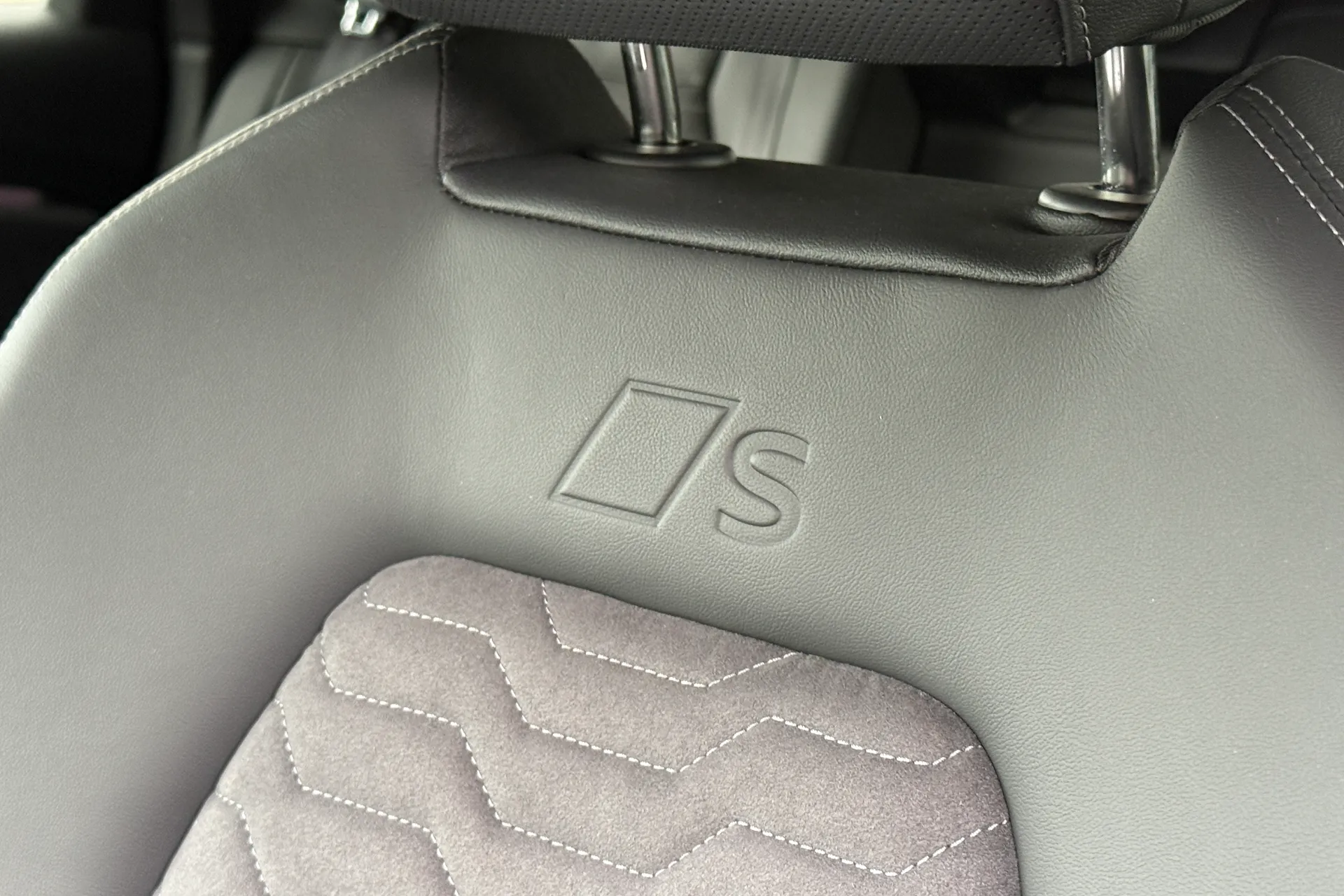 Audi A6 thumbnail image number 51