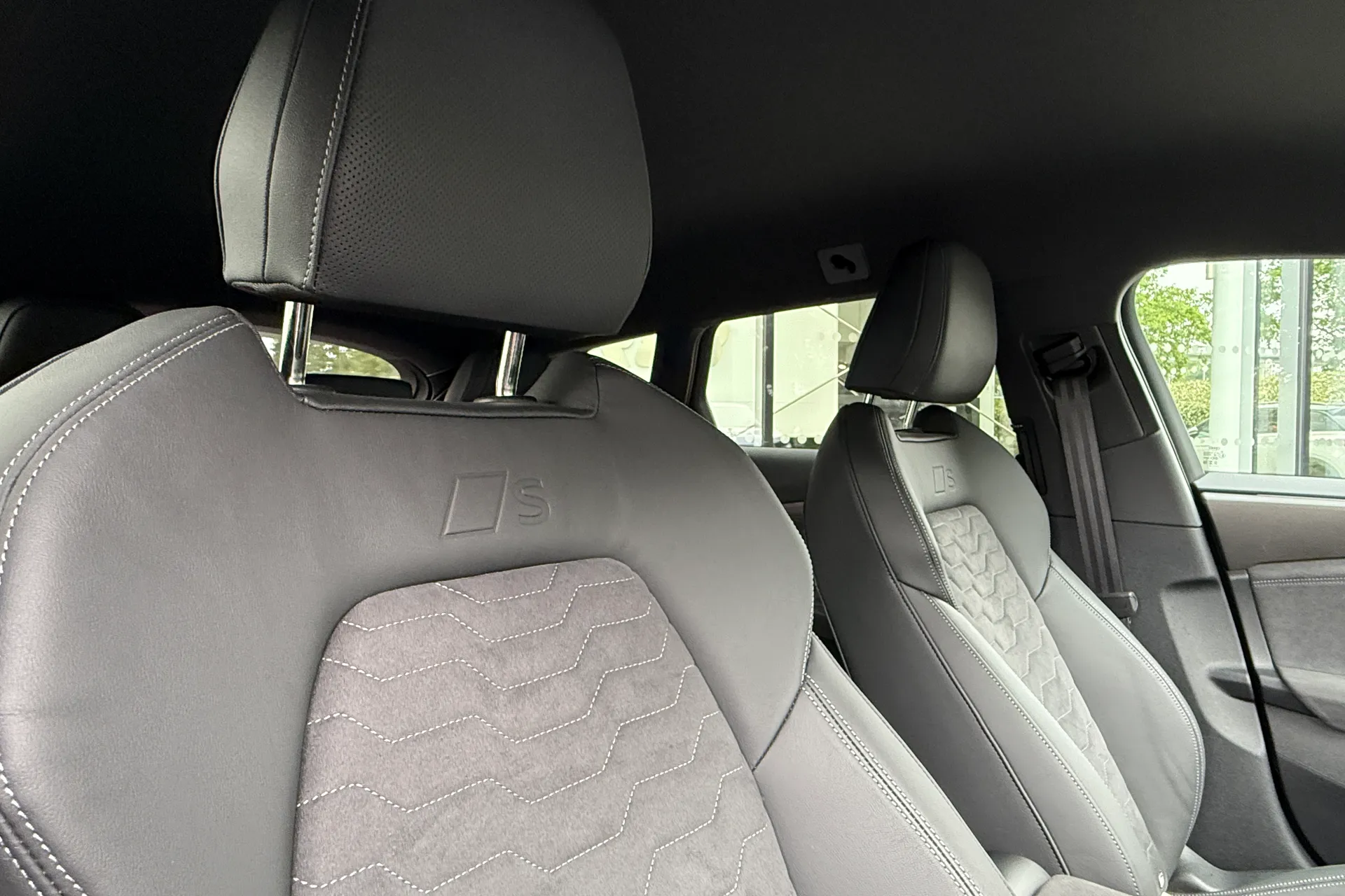 Audi A6 thumbnail image number 42
