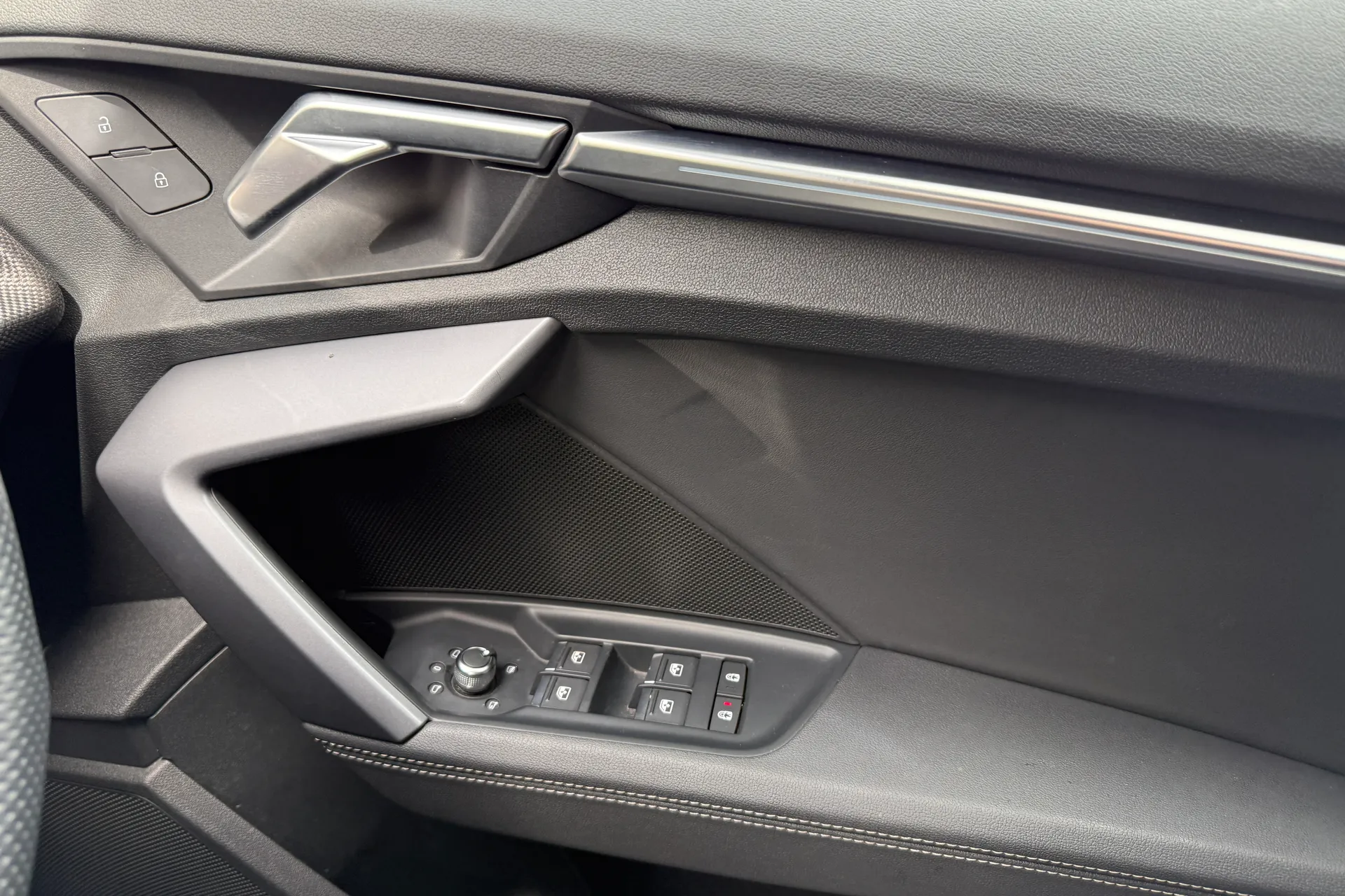 Audi A3 thumbnail image number 27