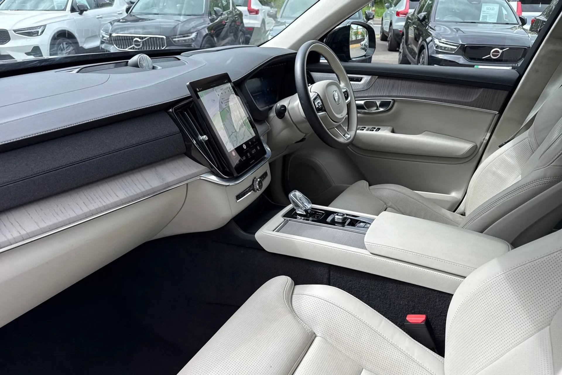 Volvo XC90 thumbnail image number 26
