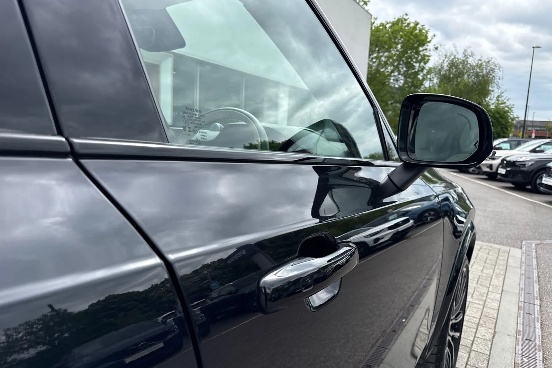 Volvo XC90 thumbnail image number 17