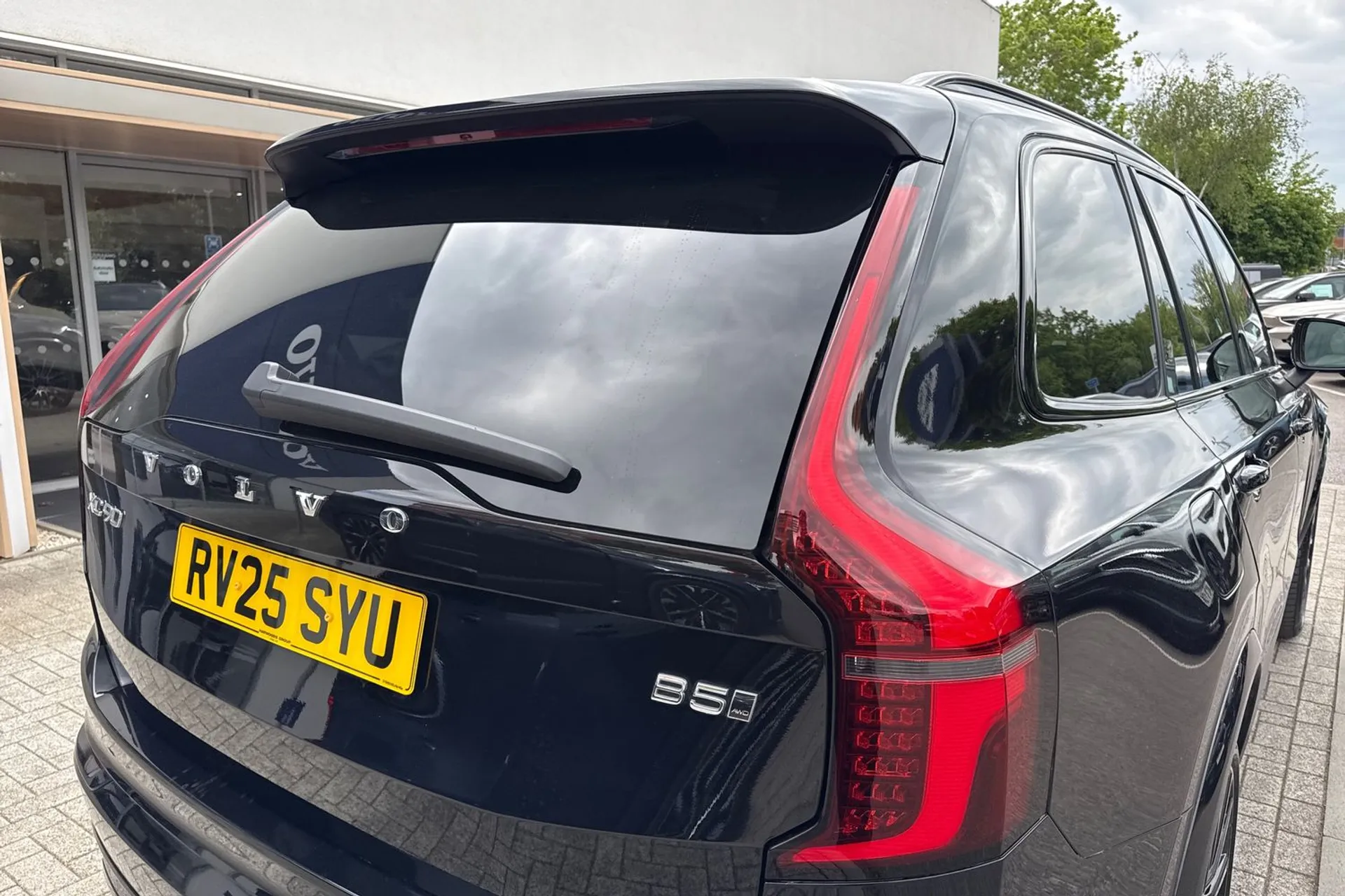 Volvo XC90 thumbnail image number 16