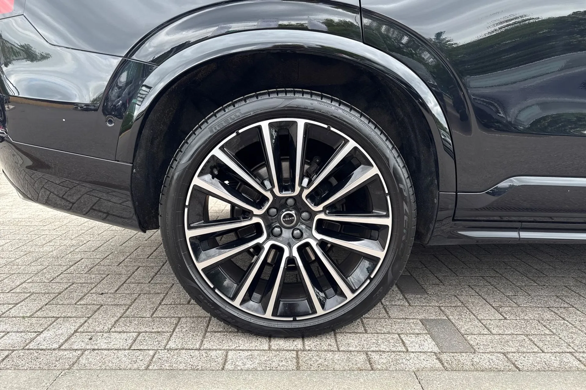 Volvo XC90 thumbnail image number 14