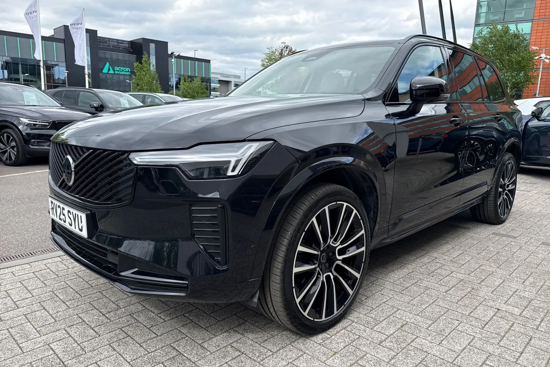 Volvo XC90 thumbnail image number 12