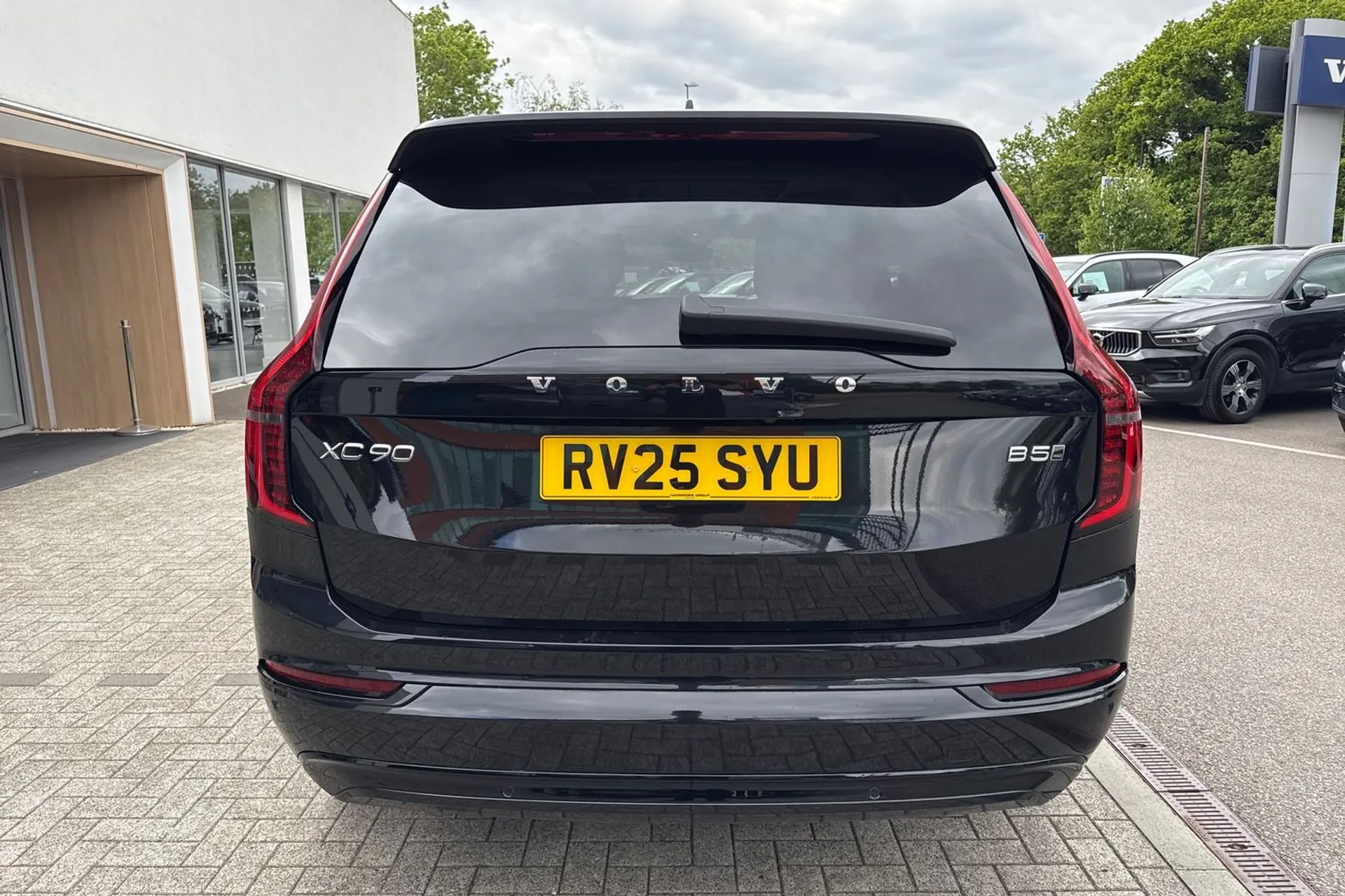 Volvo XC90 thumbnail image number 9