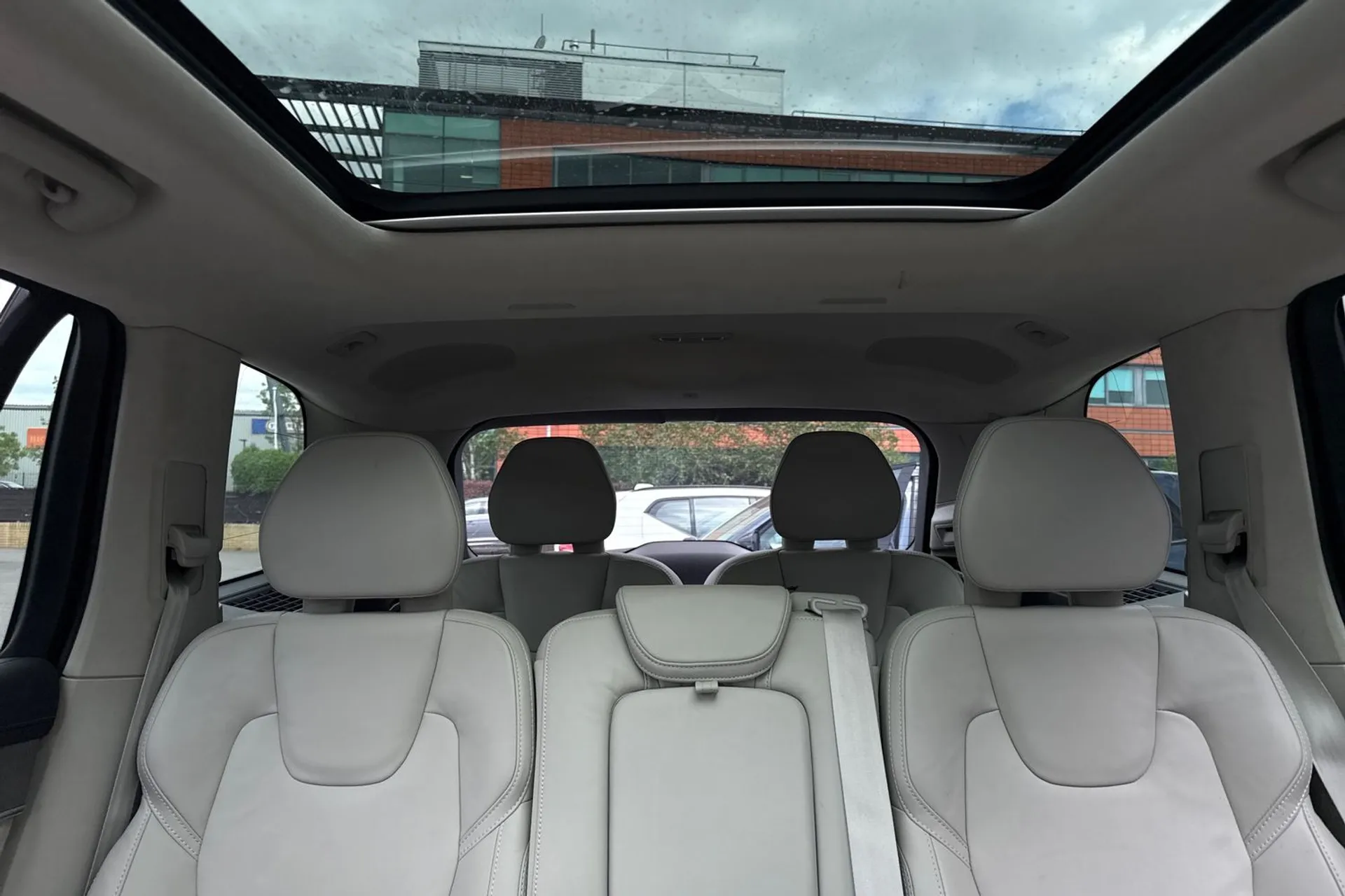 Volvo XC90 thumbnail image number 6