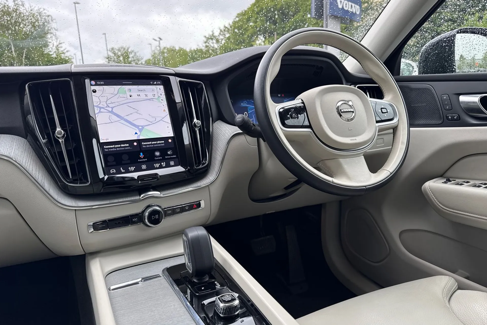 Volvo XC60 thumbnail image number 34